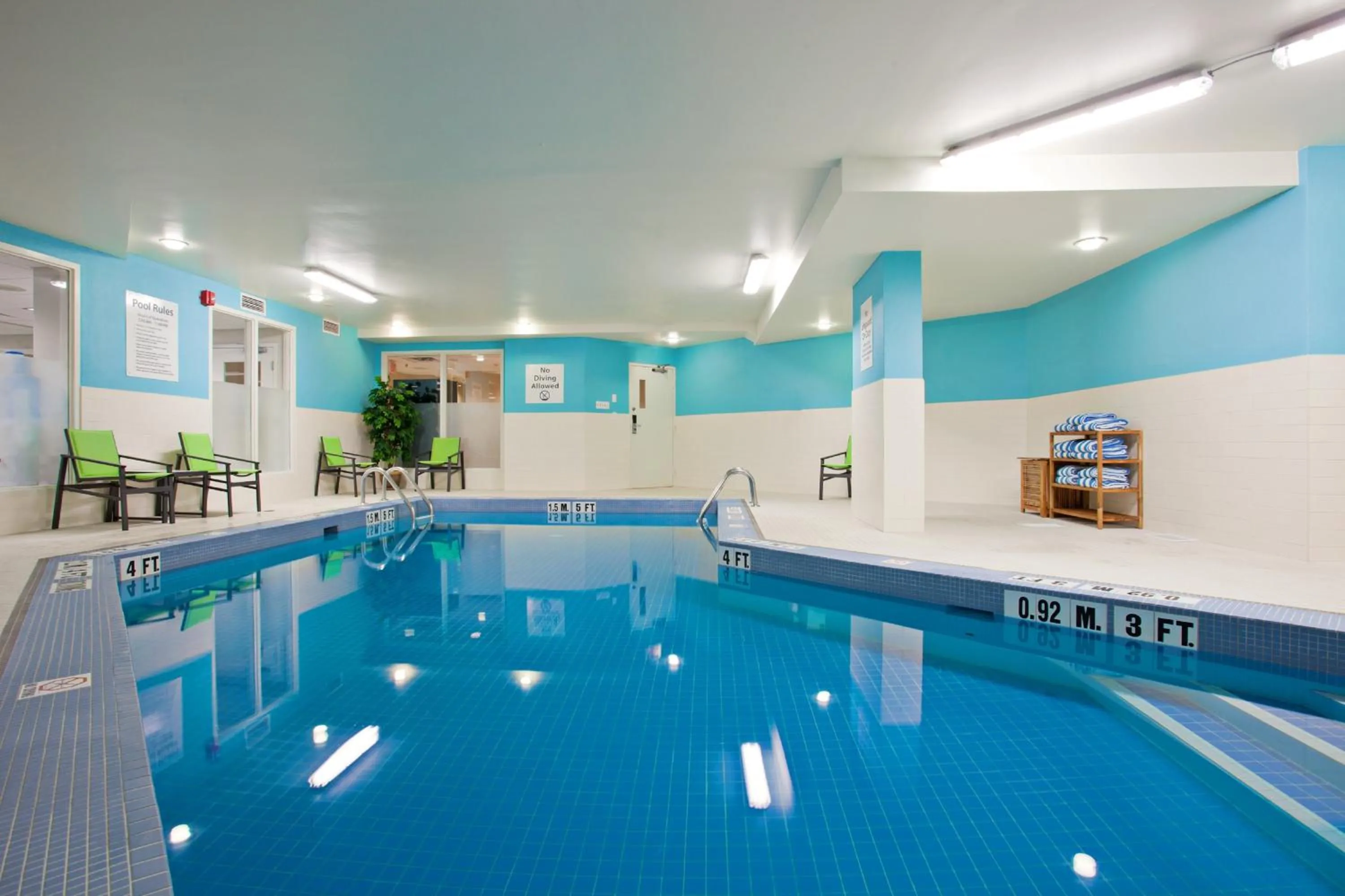 Swimming pool in Holiday Inn & Suites Winnipeg Downtown by IHG
