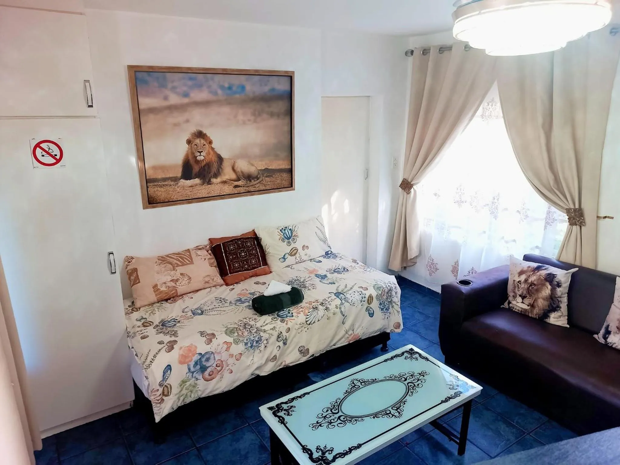 Bed in Queensburgh B&B or Self Catering