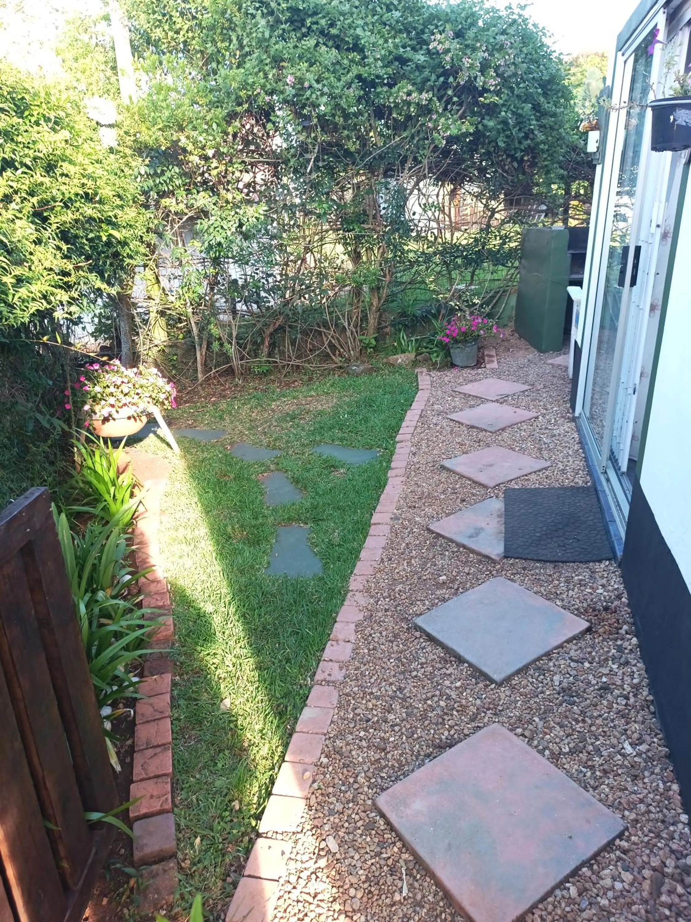 Garden in Queensburgh B&B or Self Catering
