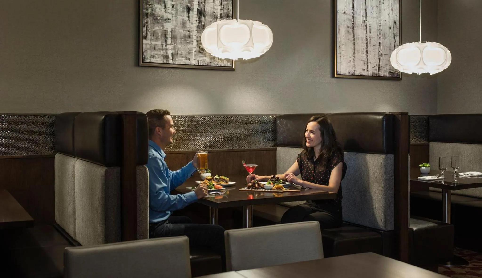 Restaurant/places to eat in Holiday Inn Winnipeg-South by IHG