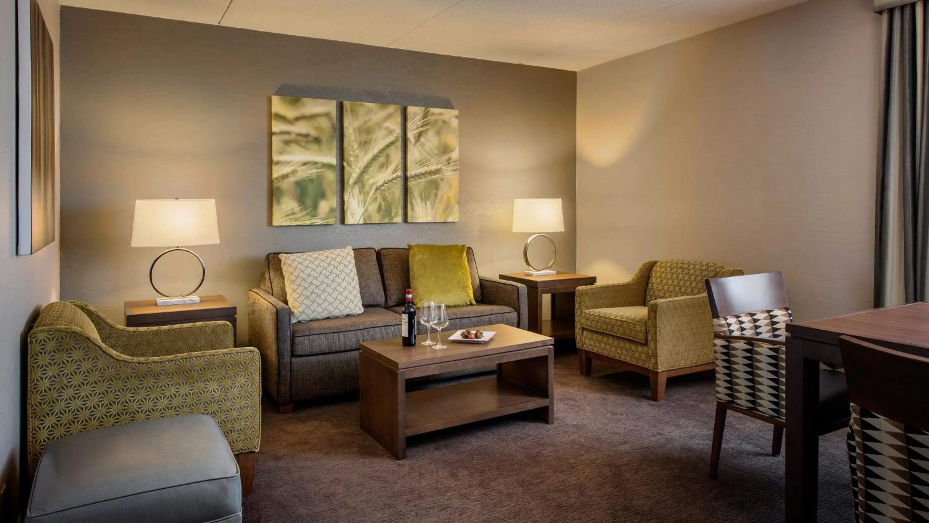 Photo of the whole room in Holiday Inn Winnipeg-South by IHG