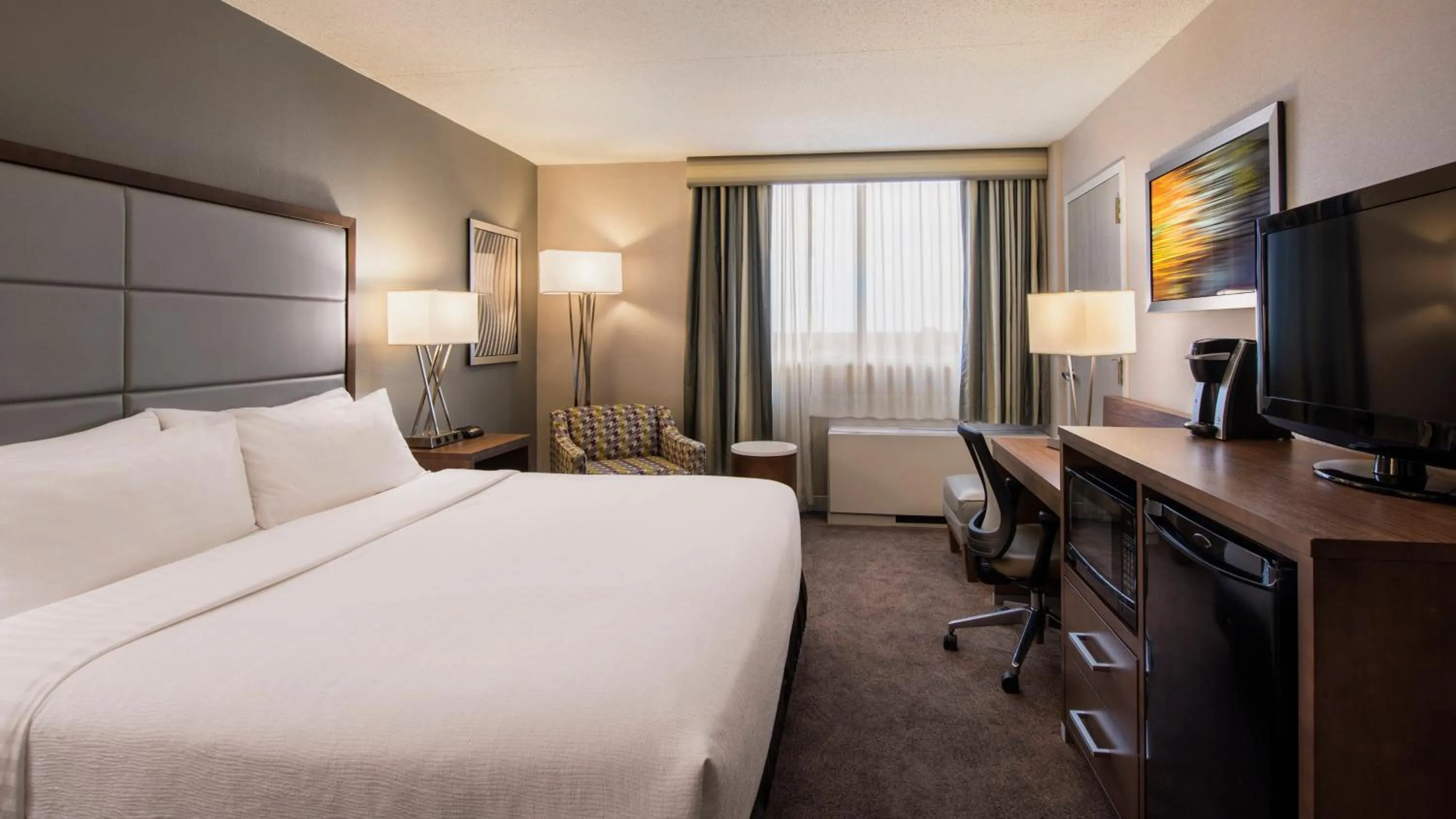 Photo of the whole room, Bed in Holiday Inn Winnipeg-South by IHG