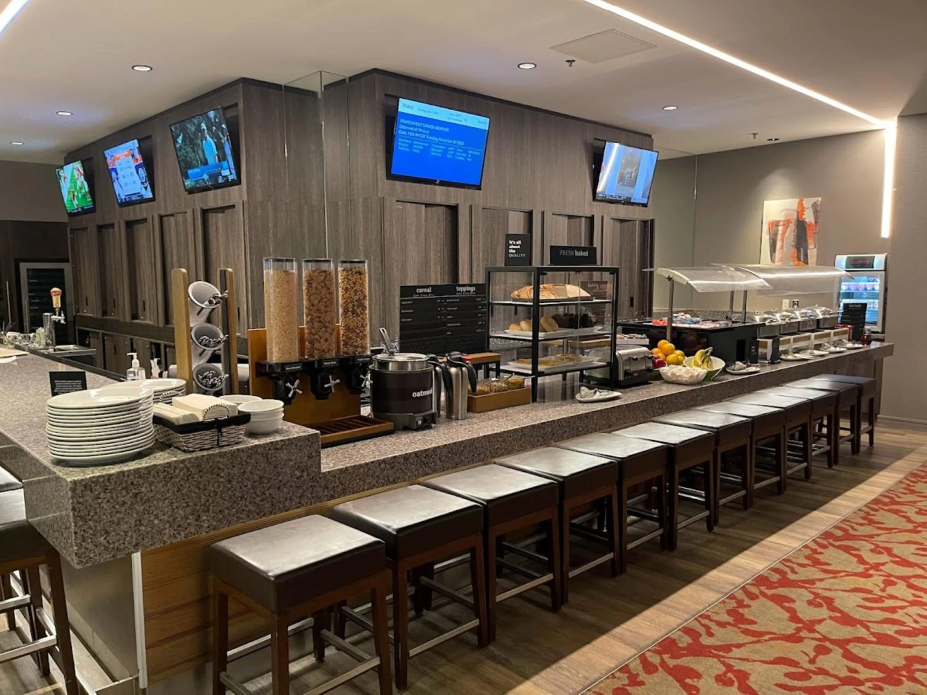 Restaurant/places to eat in Holiday Inn Winnipeg-South by IHG