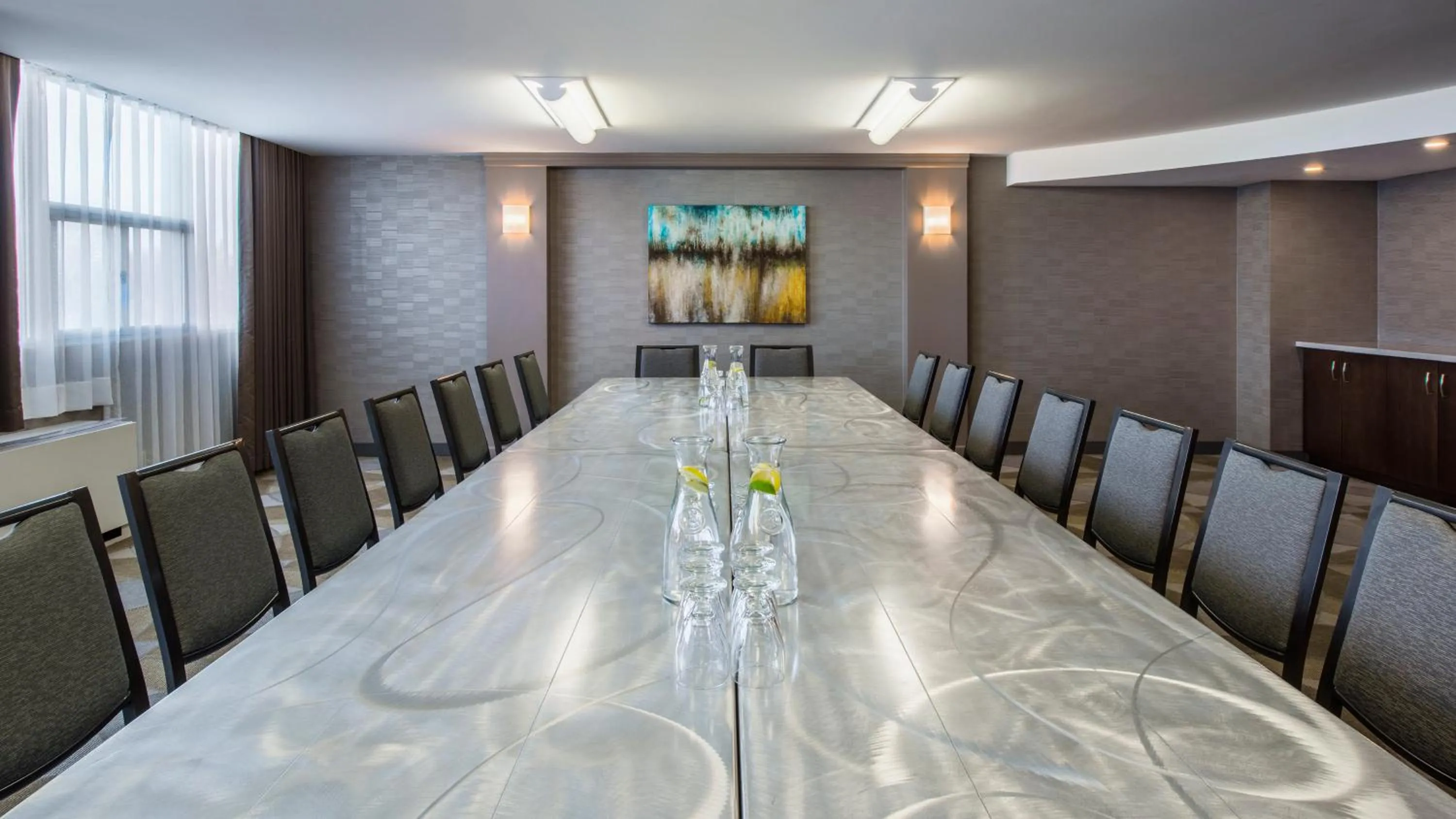 Meeting/conference room in Holiday Inn Winnipeg-South by IHG