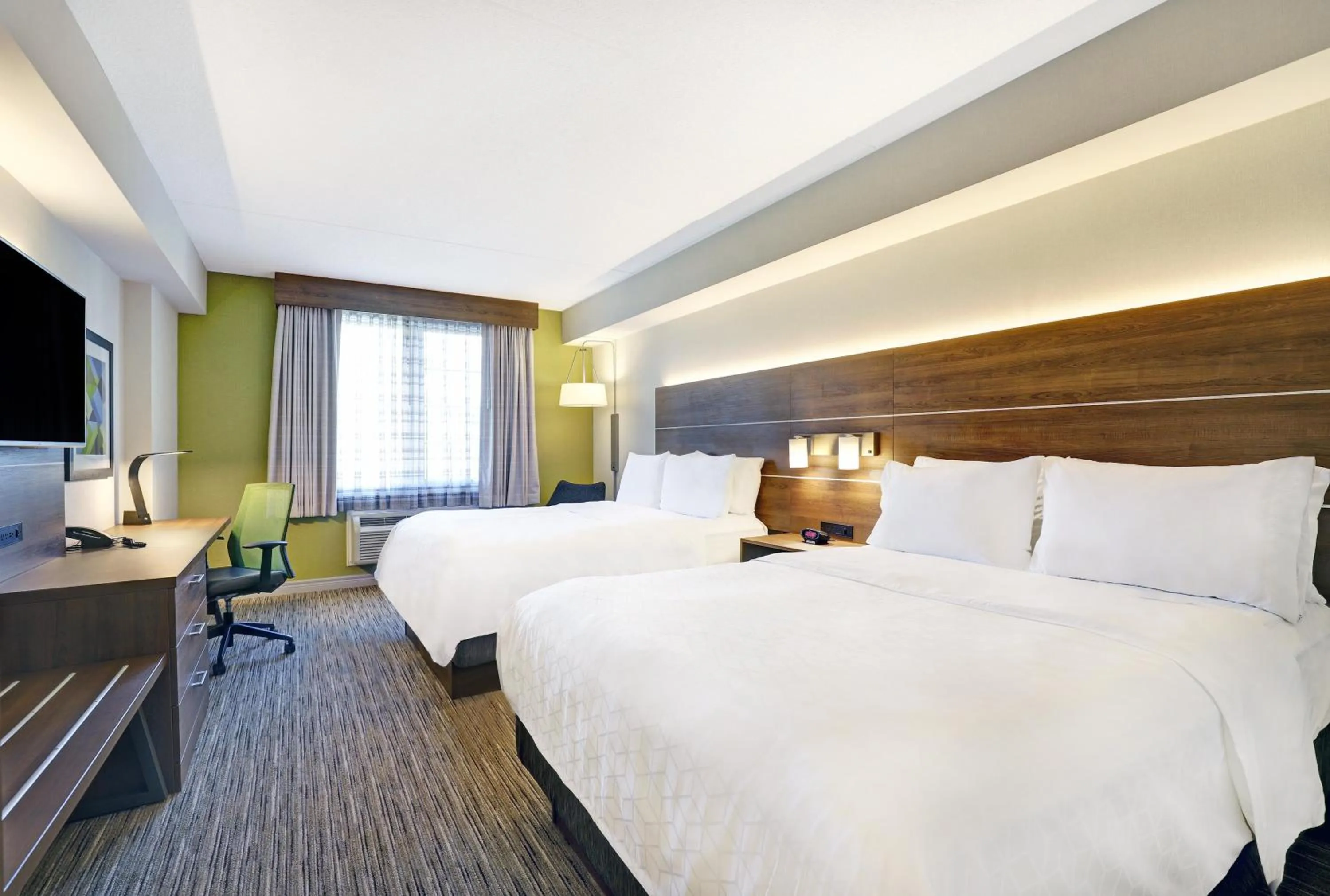 Photo of the whole room, Bed in Holiday Inn Express Whitby Oshawa by IHG