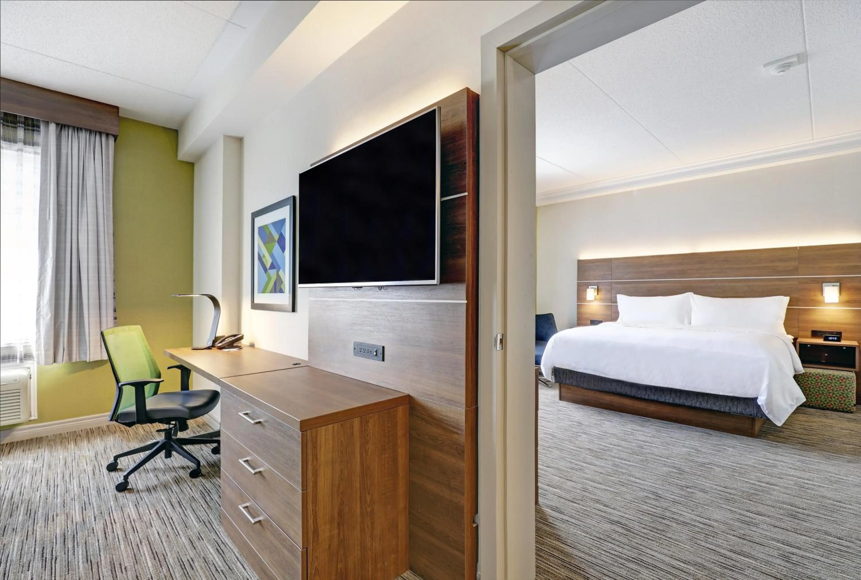 Photo of the whole room, Bed in Holiday Inn Express Whitby Oshawa by IHG
