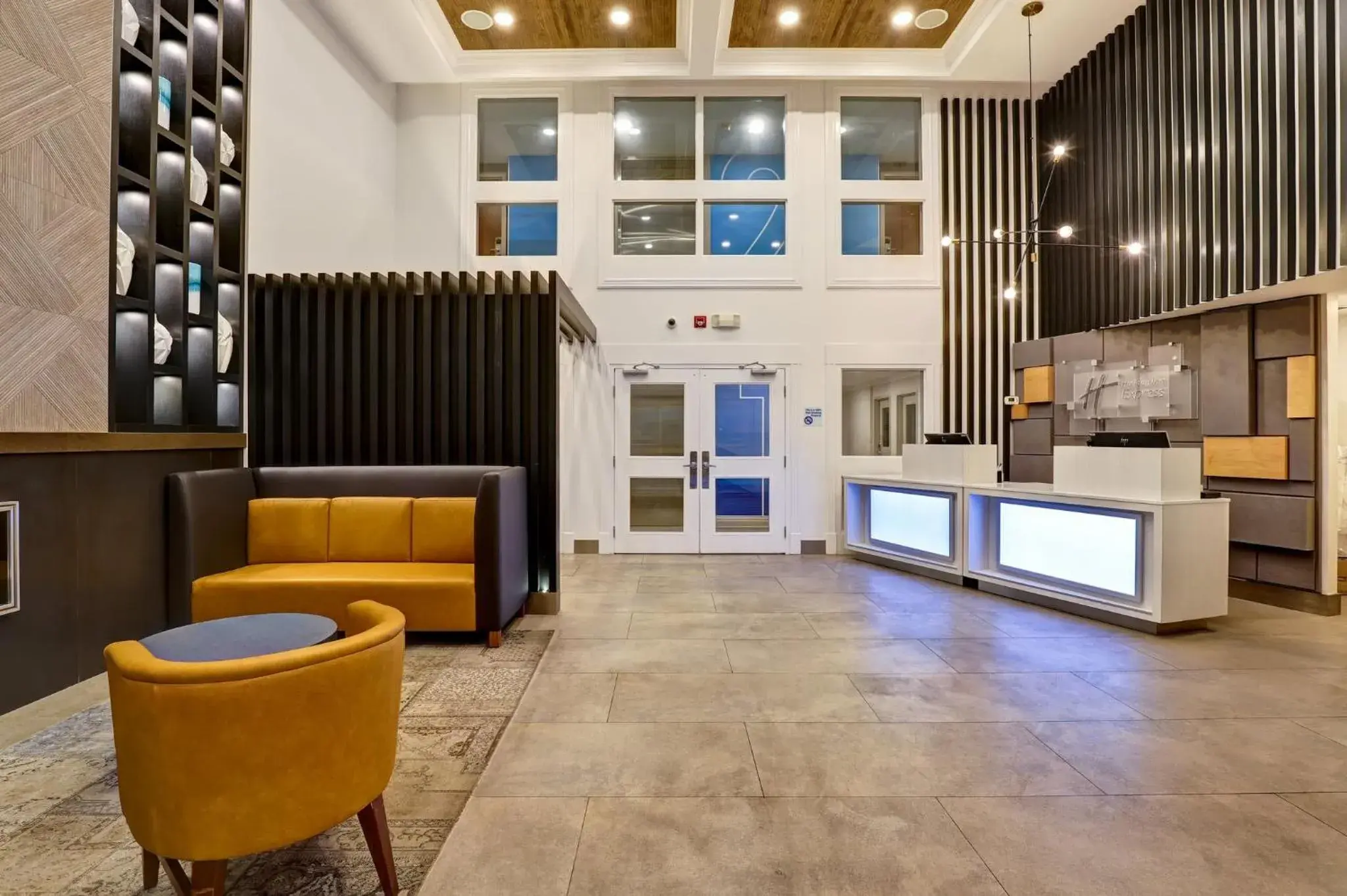 Property building in Holiday Inn Express Whitby Oshawa by IHG Property building in Holiday Inn Express Whitby Oshawa by IHG