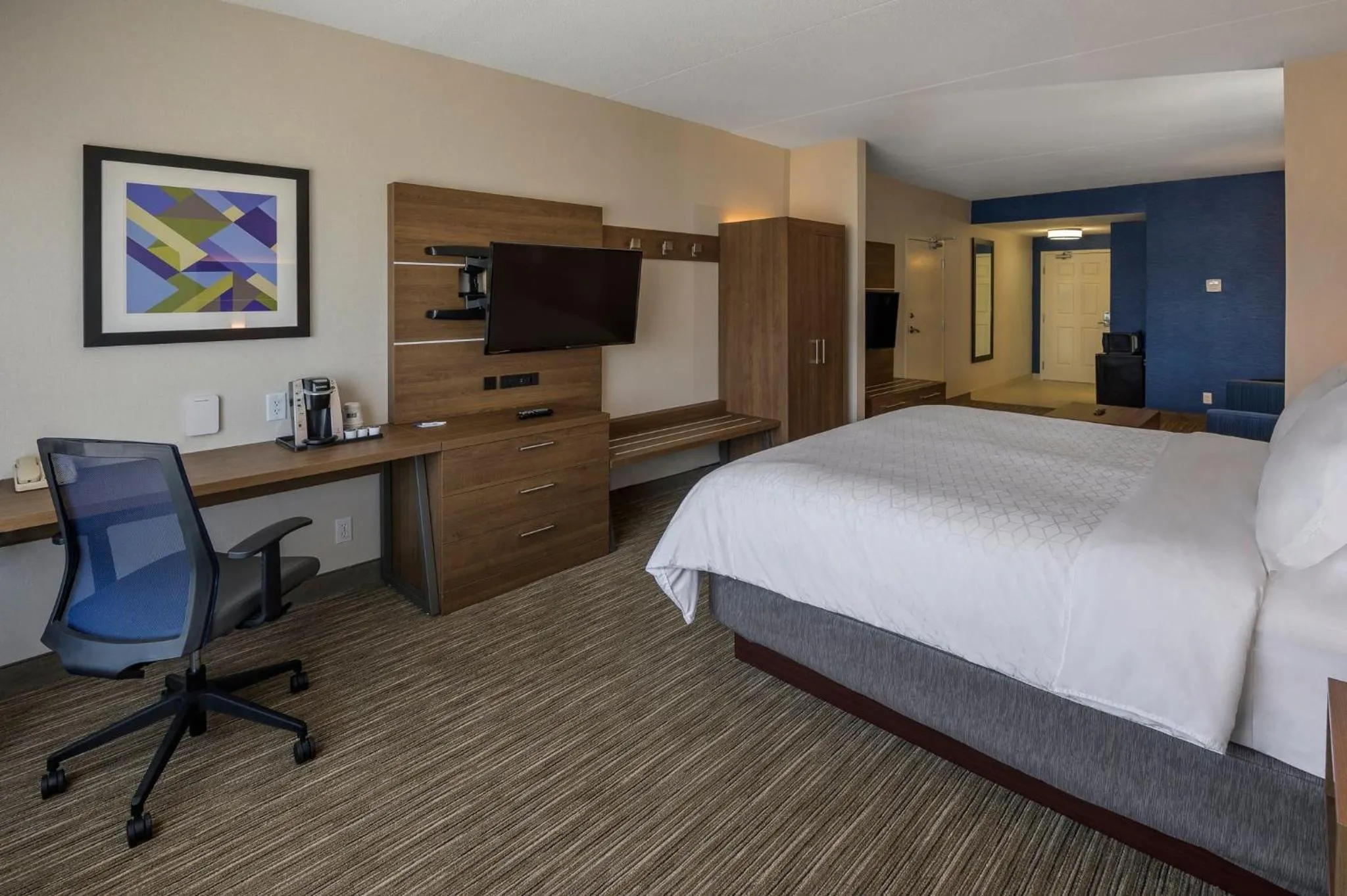 Photo of the whole room, Bed in Holiday Inn Express Hotel & Suites North Bay by IHG