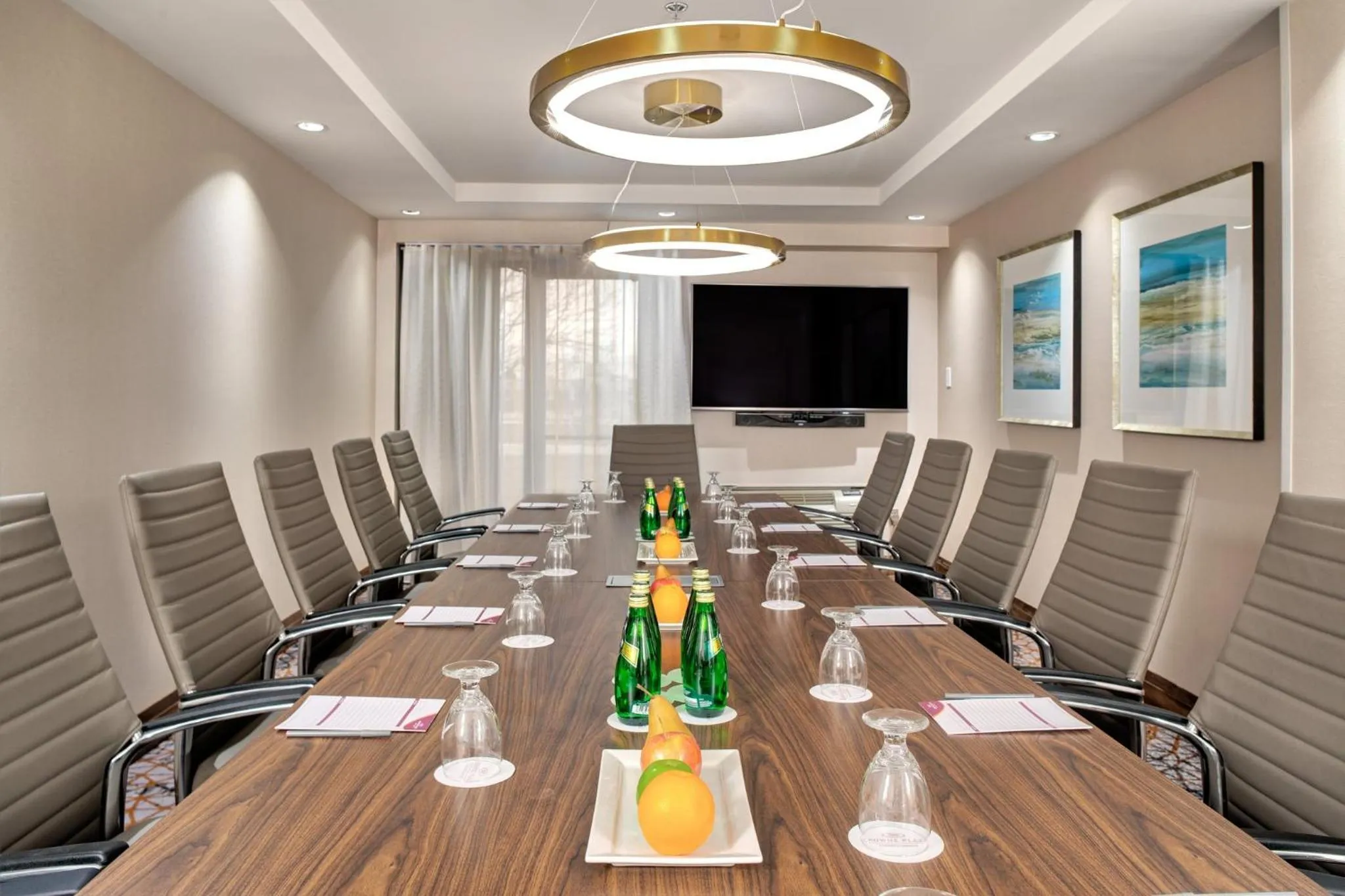Meeting/conference room in Crowne Plaza Toronto Airport by IHG