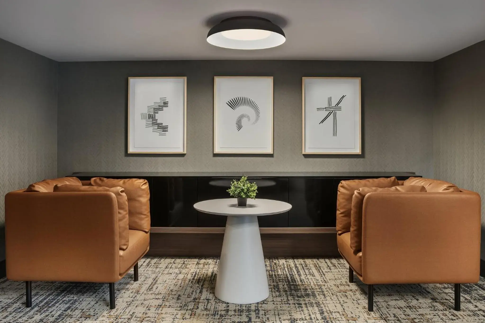 Property building in Holiday Inn Oakville Centre by IHG Property building in Holiday Inn Oakville Centre by IHG