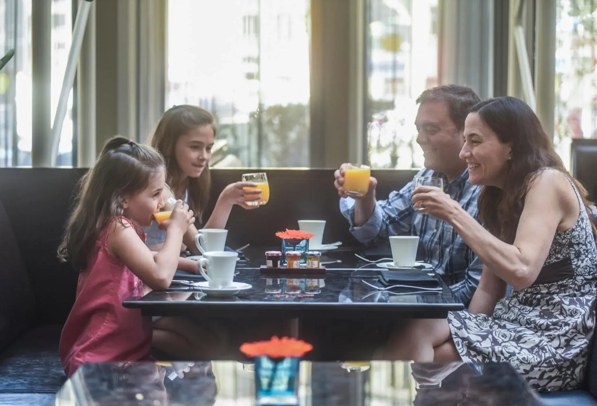 Restaurant/places to eat in InterContinental Toronto Centre by IHG Restaurant/places to eat in InterContinental Toronto Centre by IHG