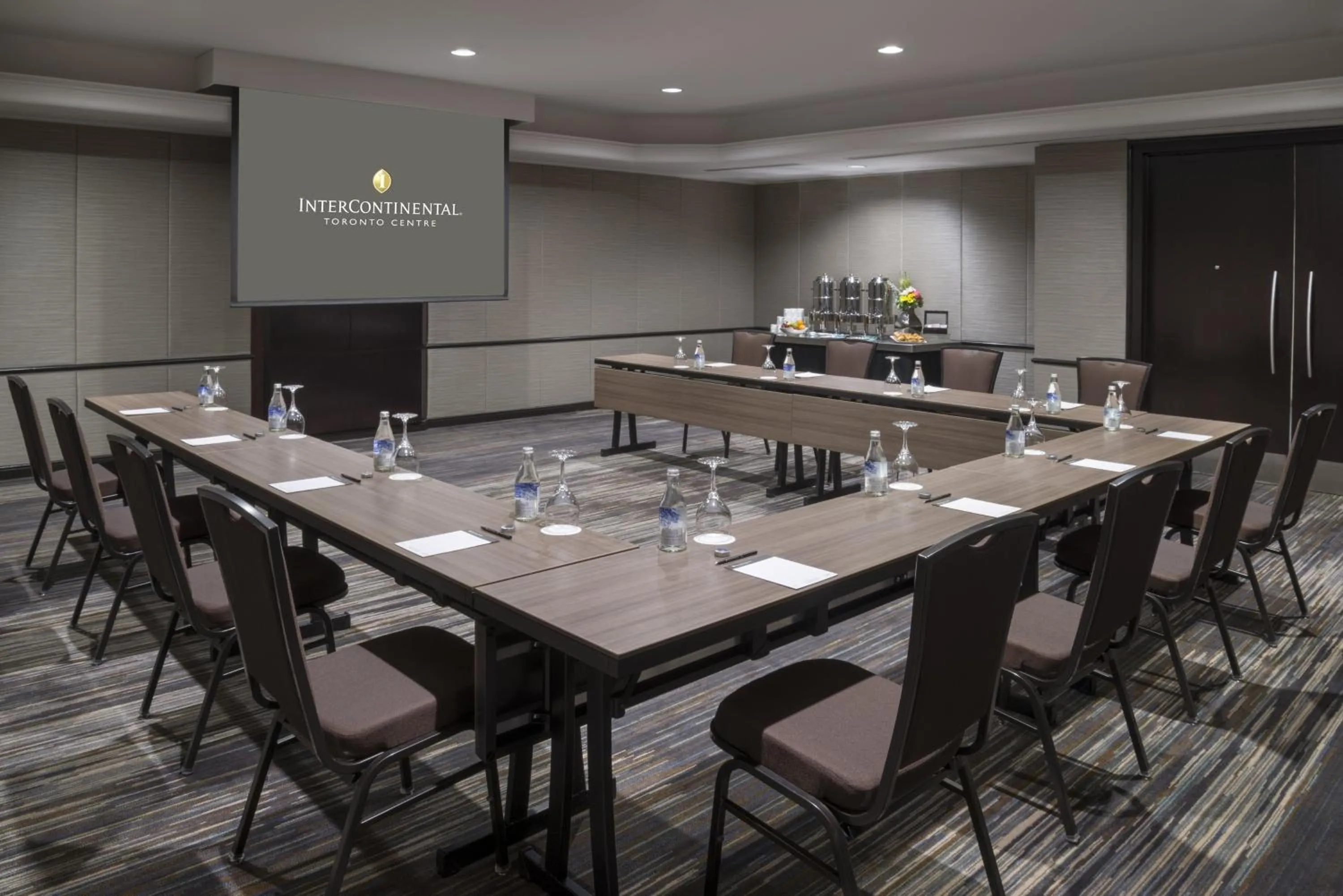 Meeting/conference room in InterContinental Toronto Centre by IHG