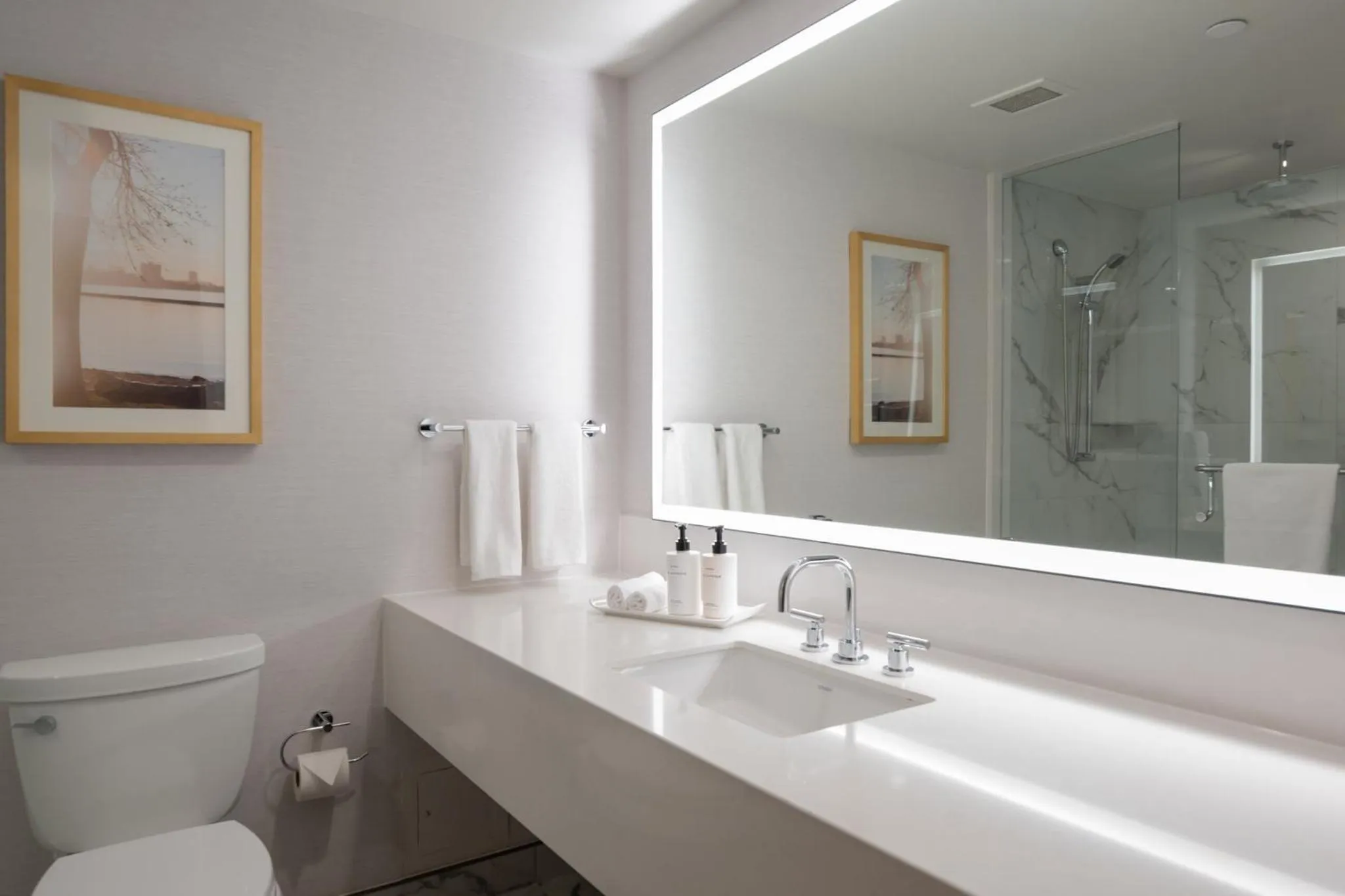 Bathroom in InterContinental Toronto Centre by IHG