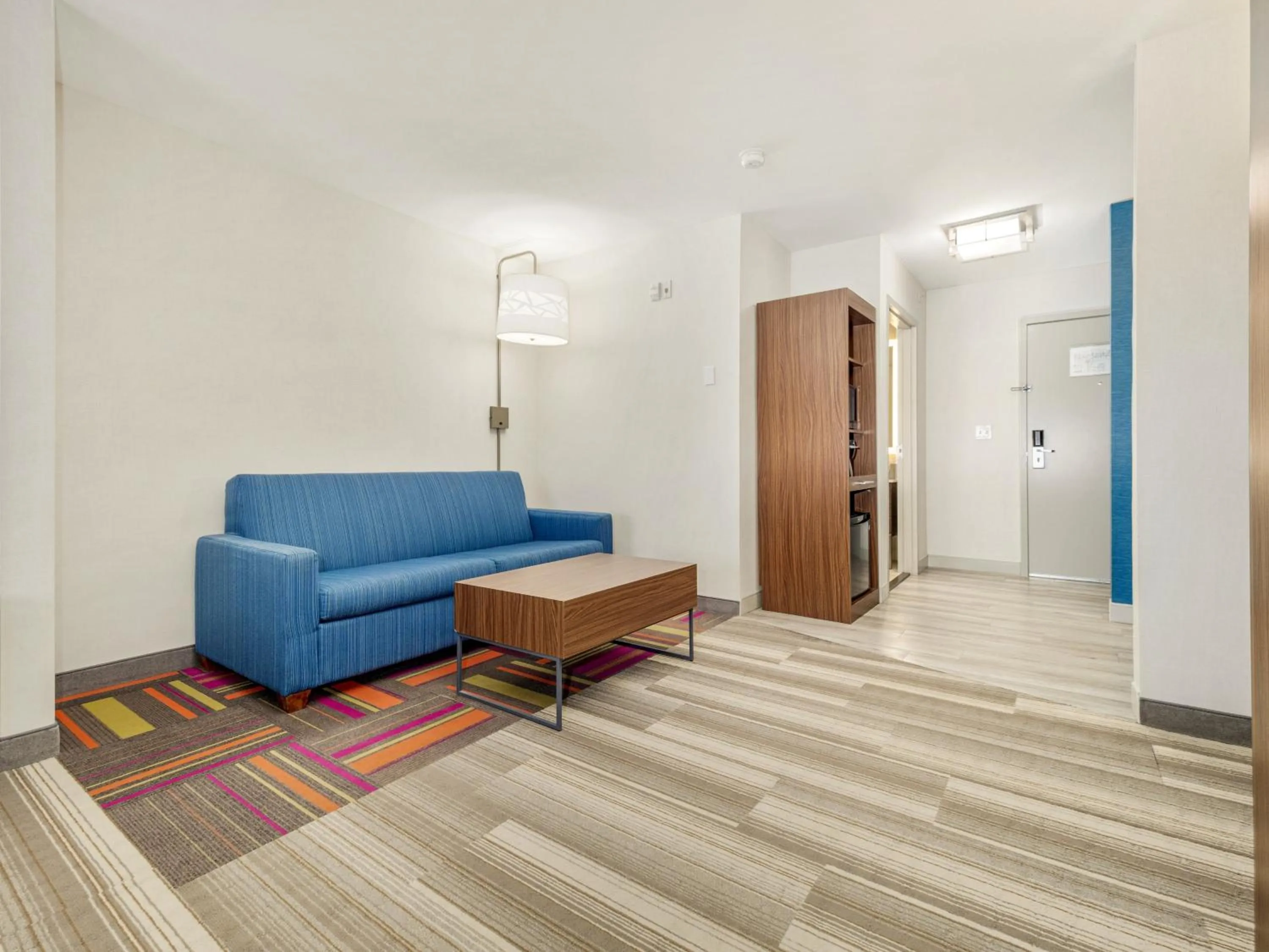 Photo of the whole room in Holiday Inn Express & Suites Medicine Hat by IHG