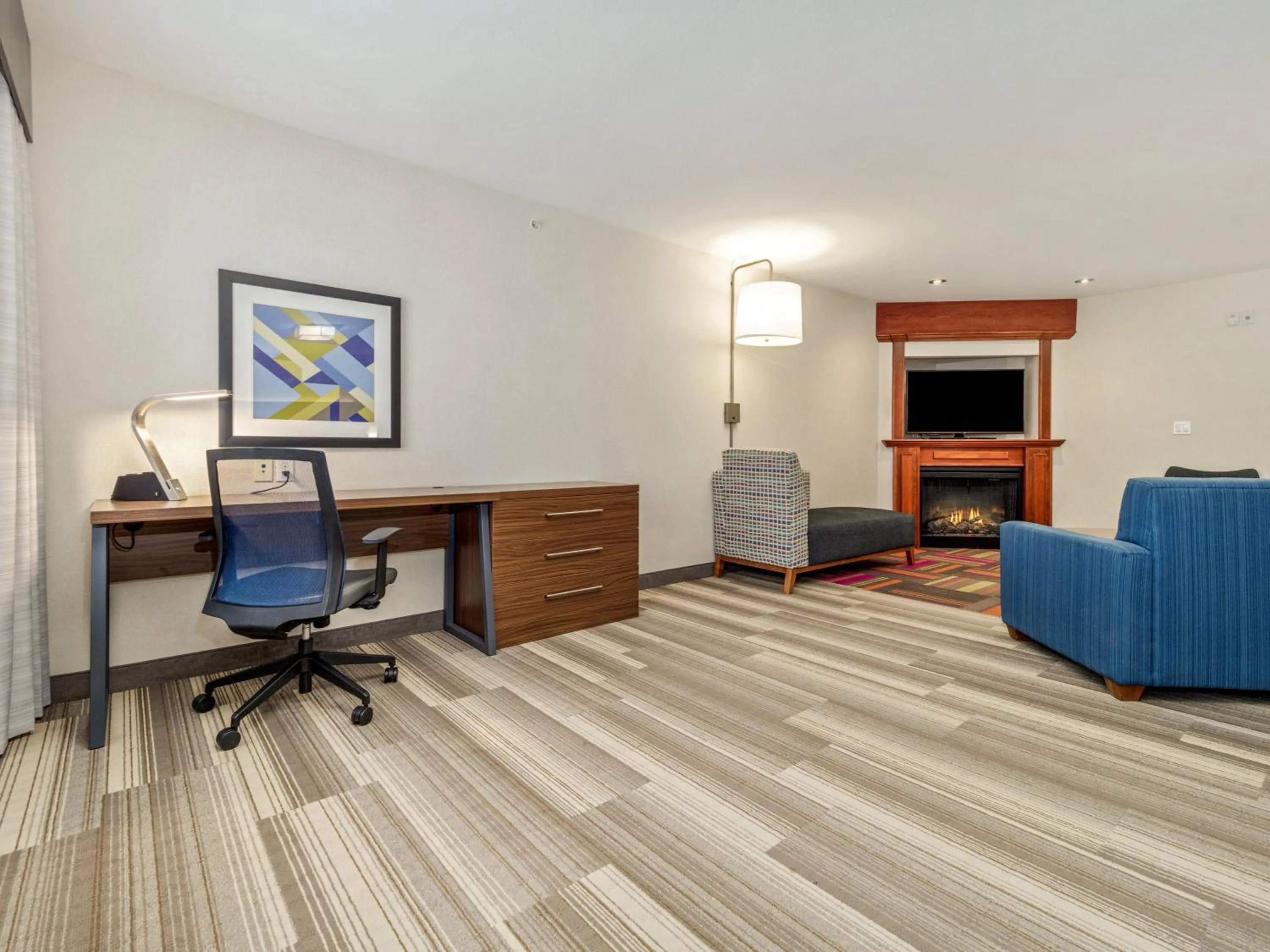 Photo of the whole room in Holiday Inn Express & Suites Medicine Hat by IHG