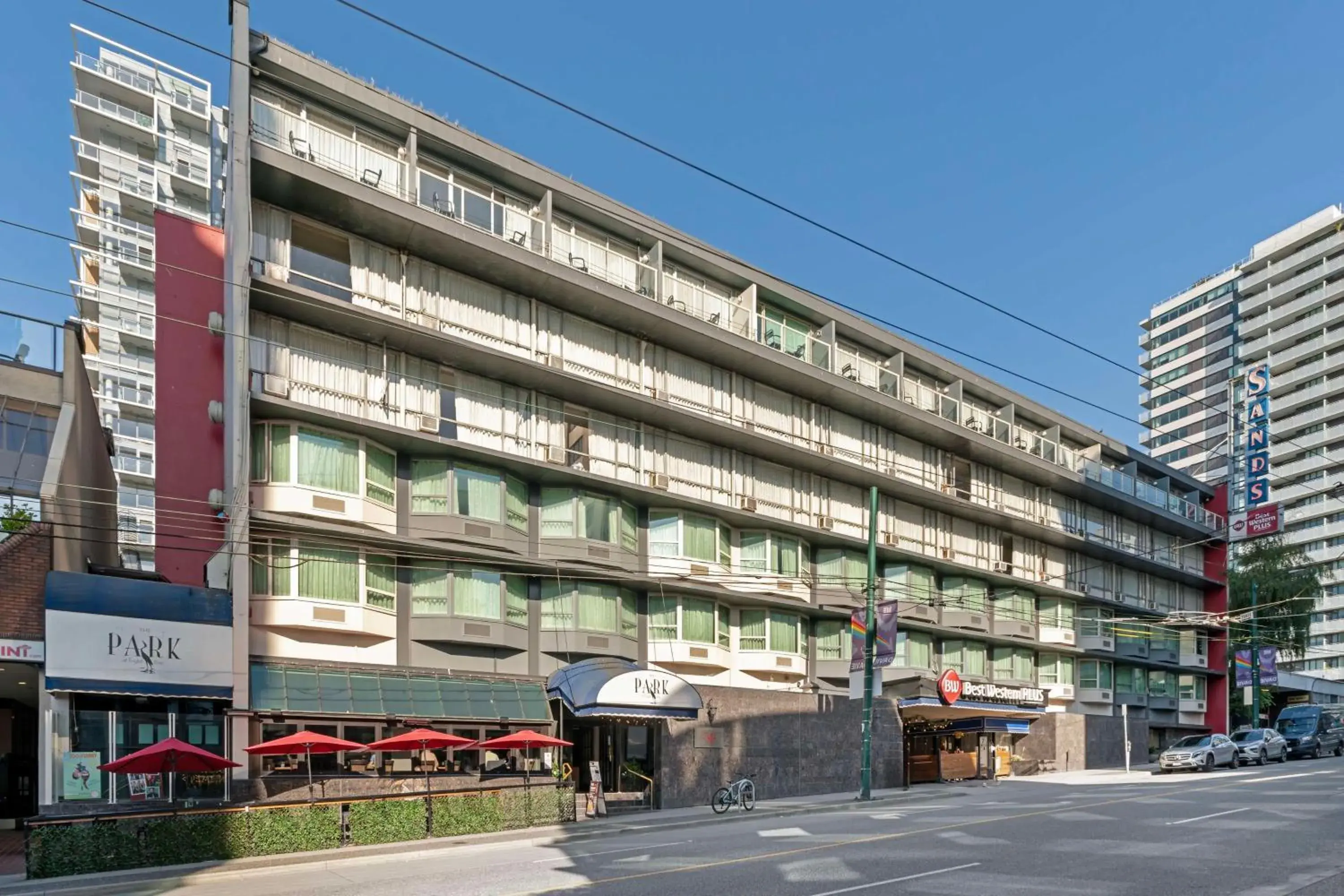 Property building in Best Western Plus Sands Property building in Best Western Plus Sands