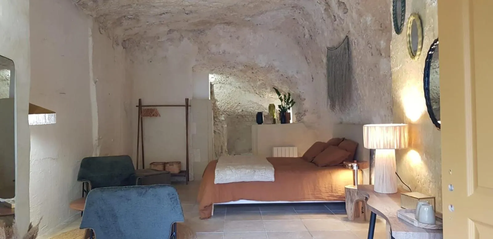 Les Troglos de la Tufolière