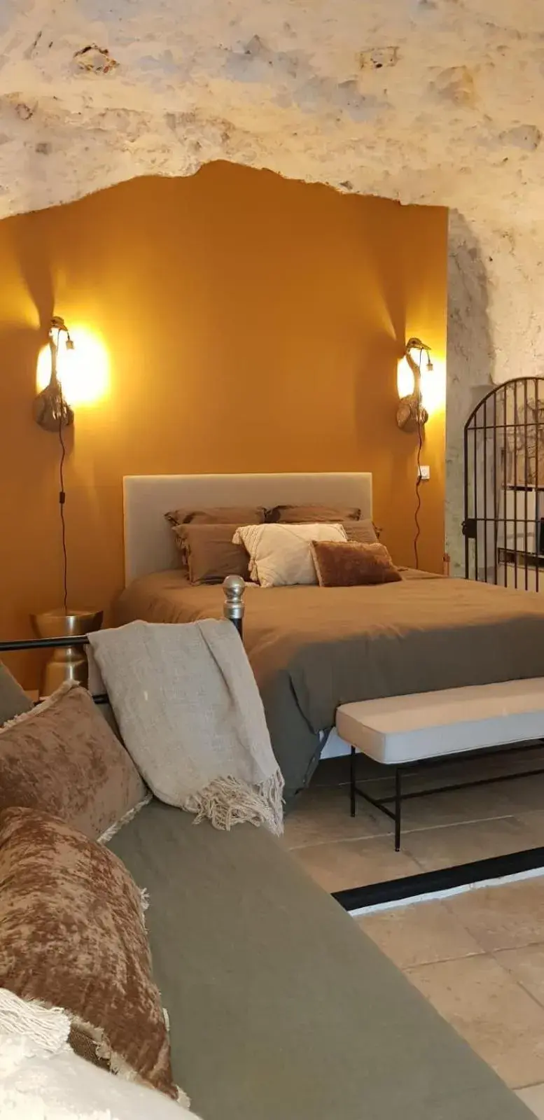 Suite with Garden View in Les Troglos de la Tufolière Suite with Garden View in Les Troglos de la Tufolière