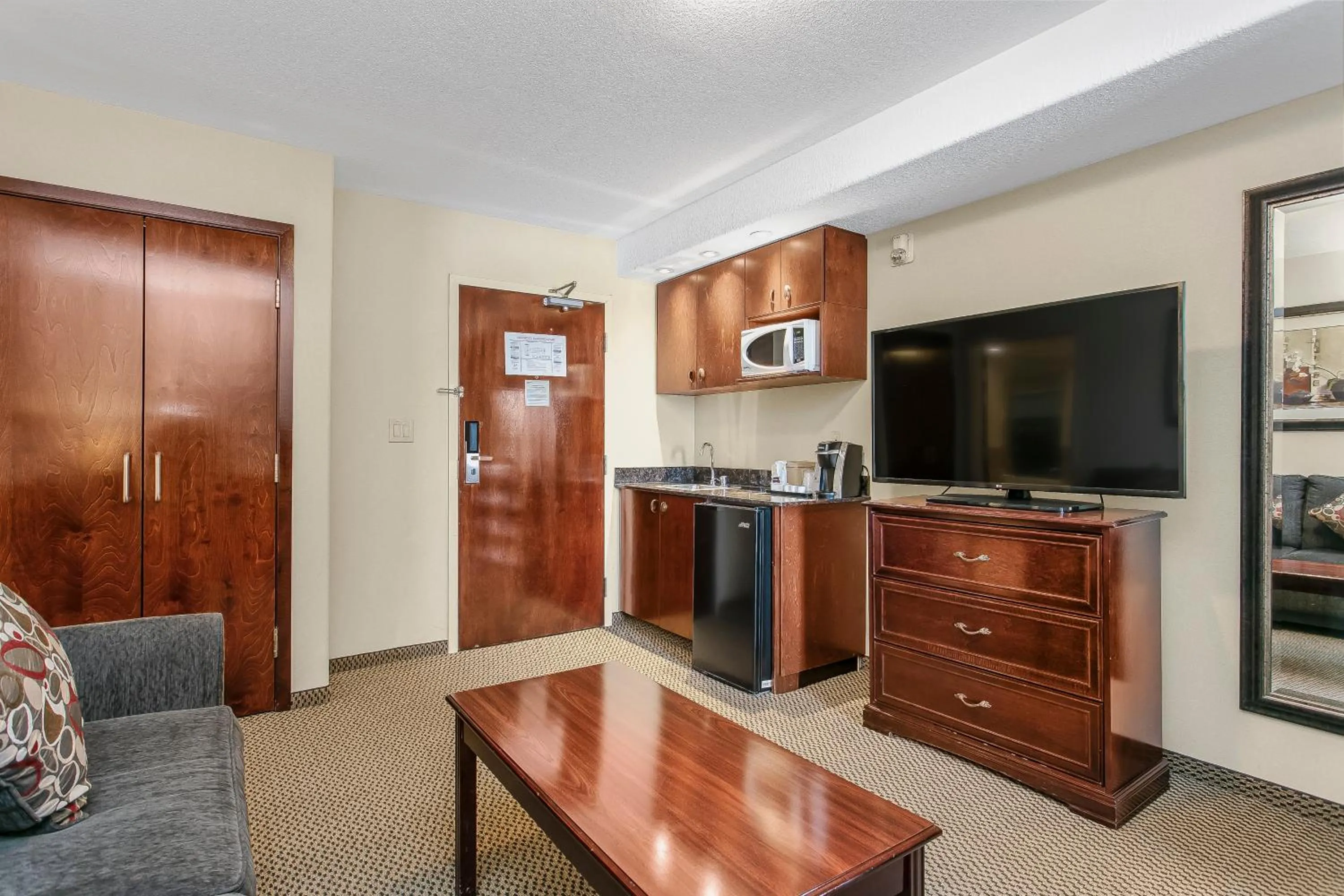 Holiday Inn & Suites Lloydminster by IHG