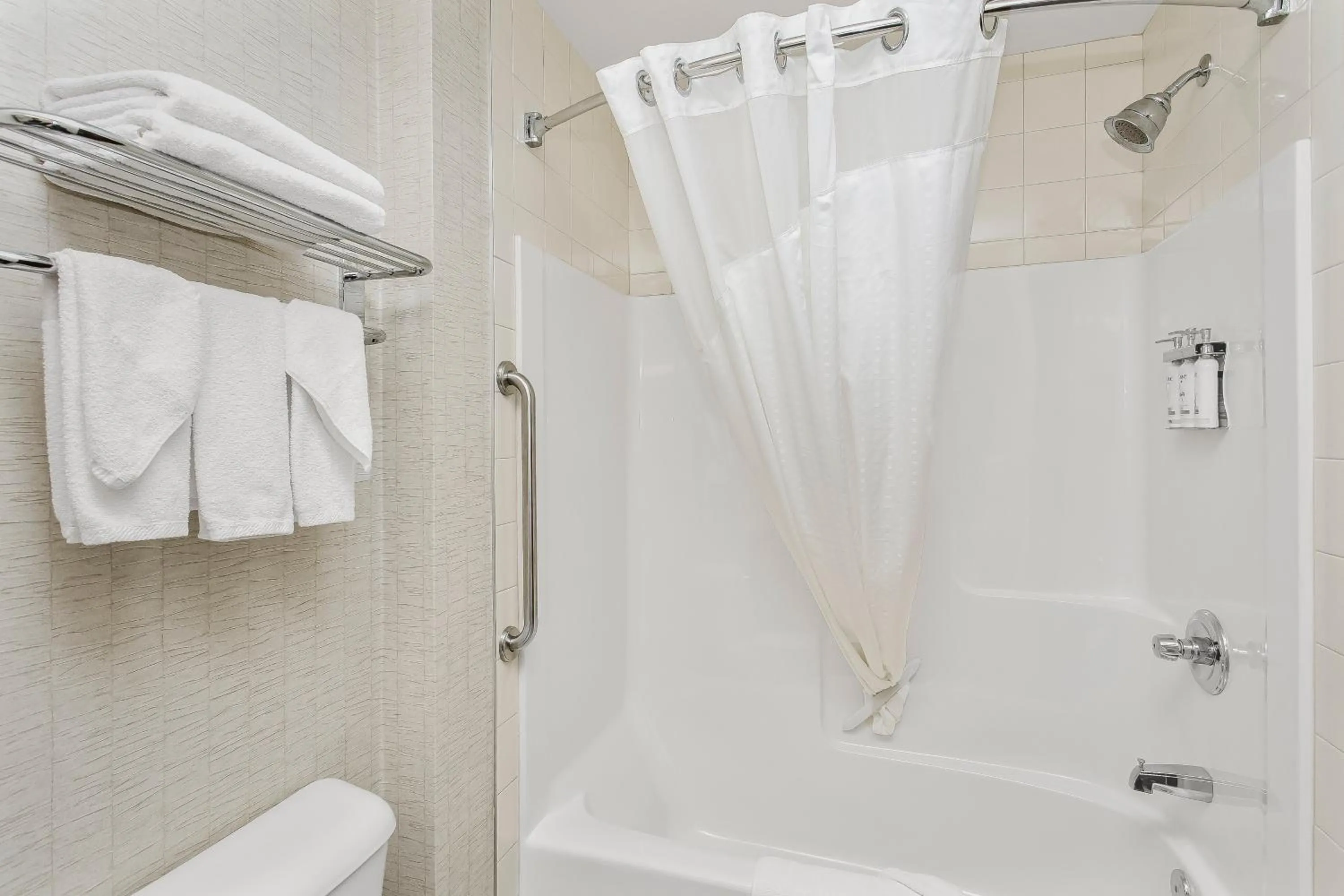 Shower in Holiday Inn & Suites Lloydminster by IHG