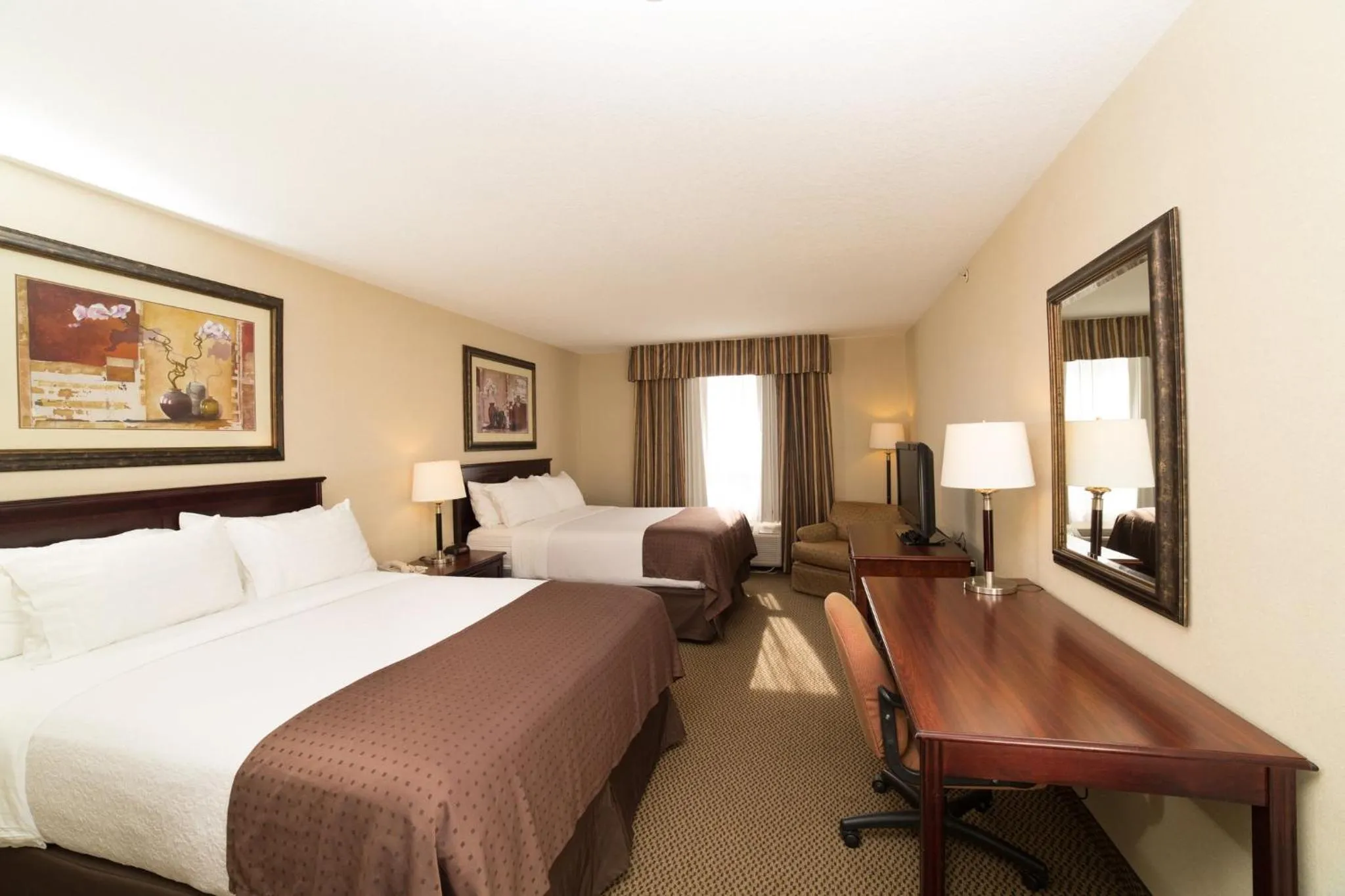 Photo of the whole room, Bed in Holiday Inn & Suites Lloydminster by IHG