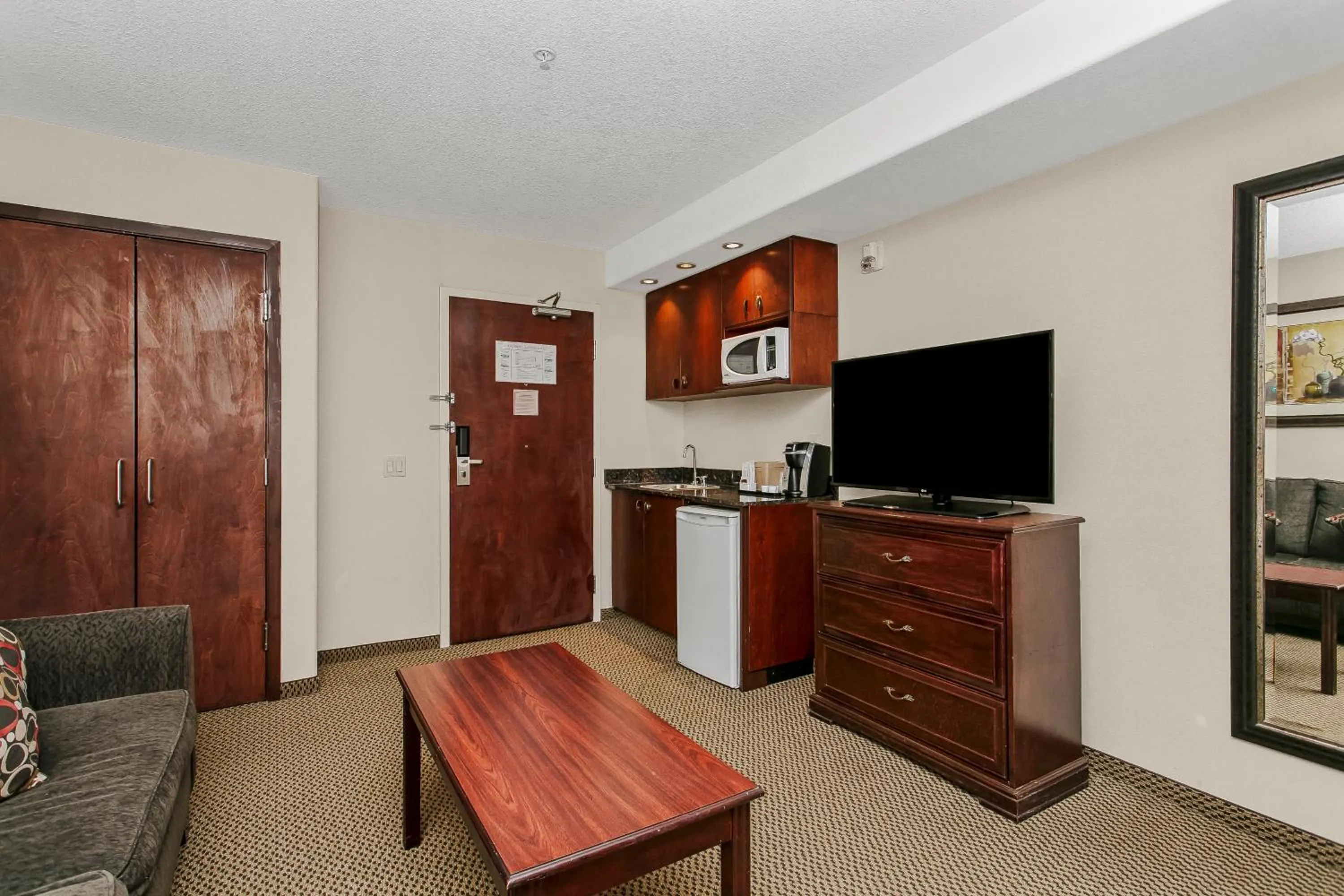 Holiday Inn & Suites Lloydminster by IHG