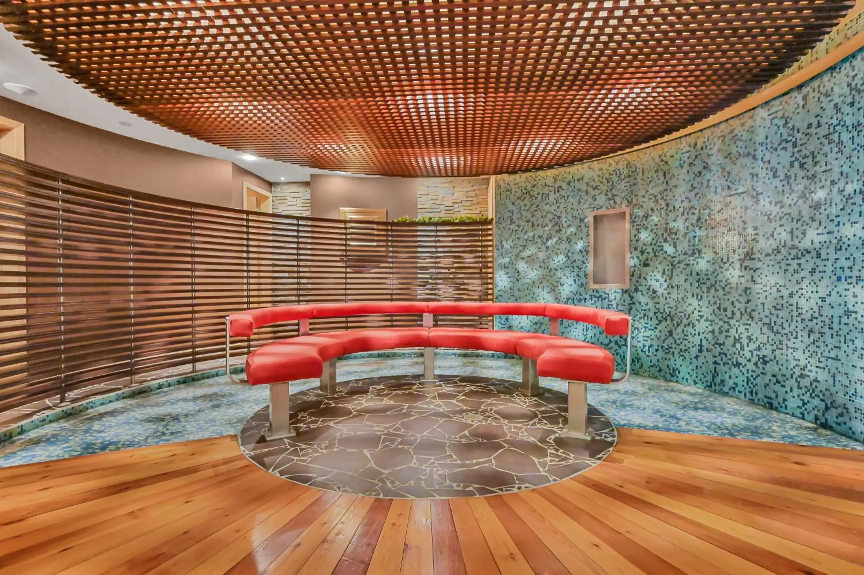 Spa and wellness centre/facilities in iHOTEL & Conference Centre Red Deer Spa and wellness centre/facilities in iHOTEL & Conference Centre Red Deer