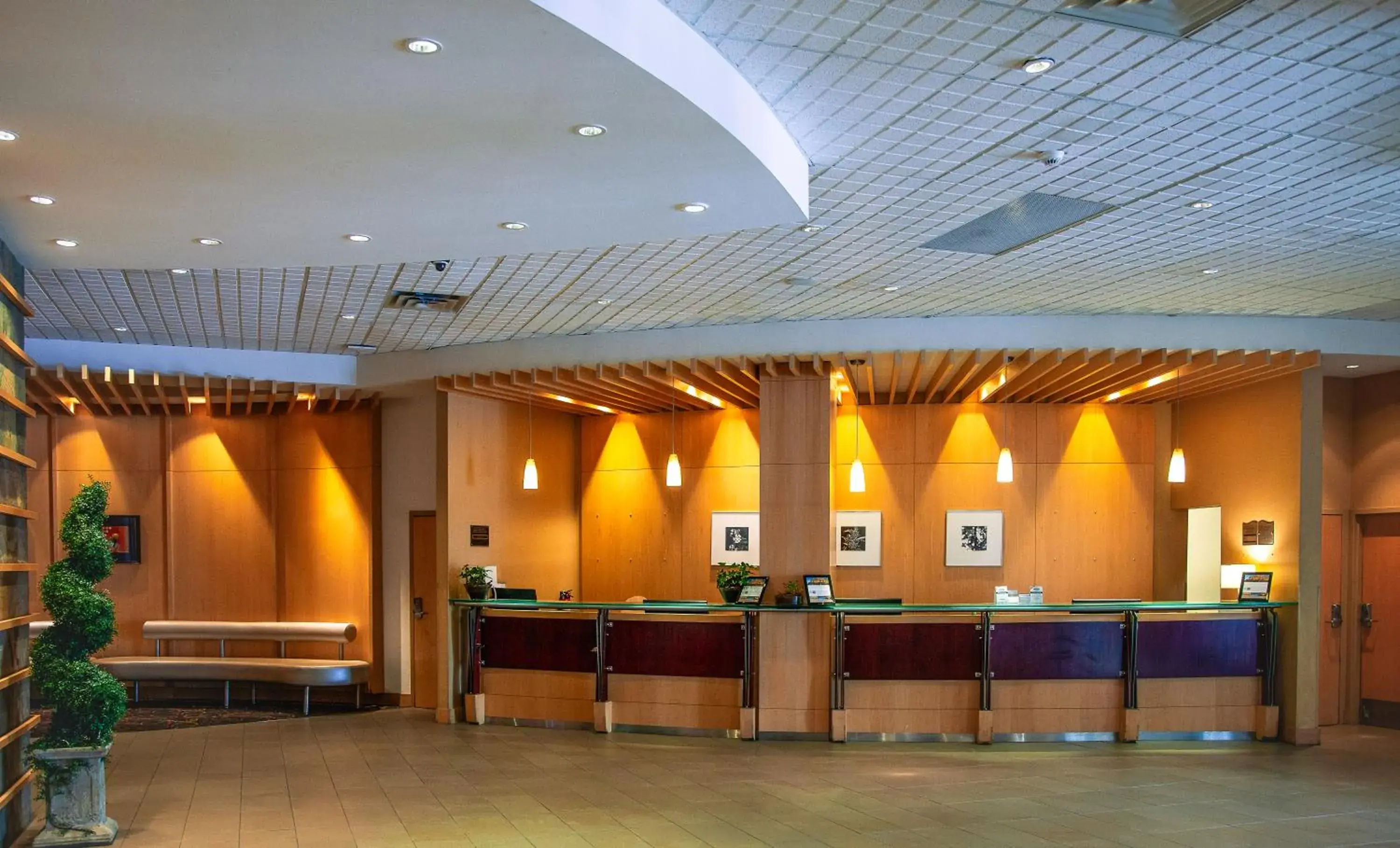 Lobby or reception in iHOTEL & Conference Centre Red Deer Lobby or reception in iHOTEL & Conference Centre Red Deer
