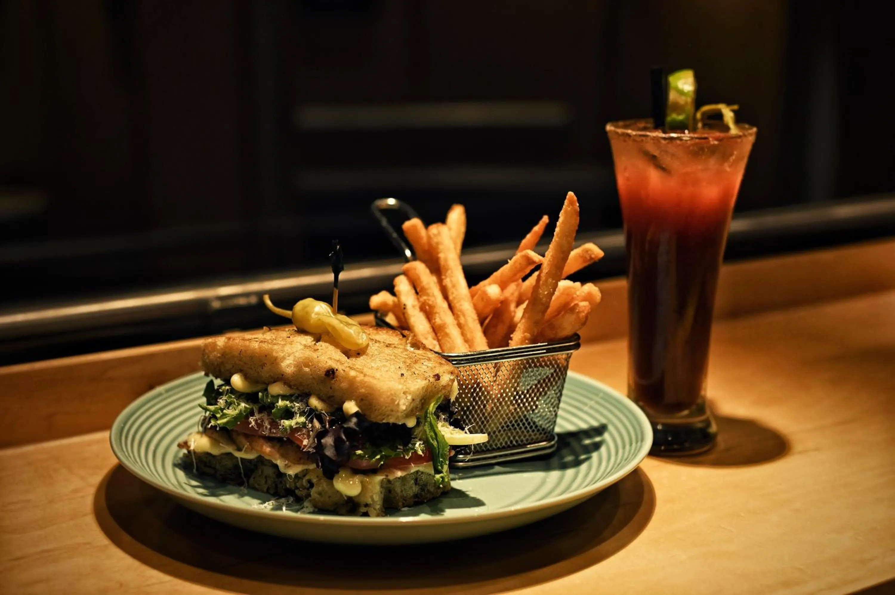 Food and drinks in iHOTEL & Conference Centre Red Deer