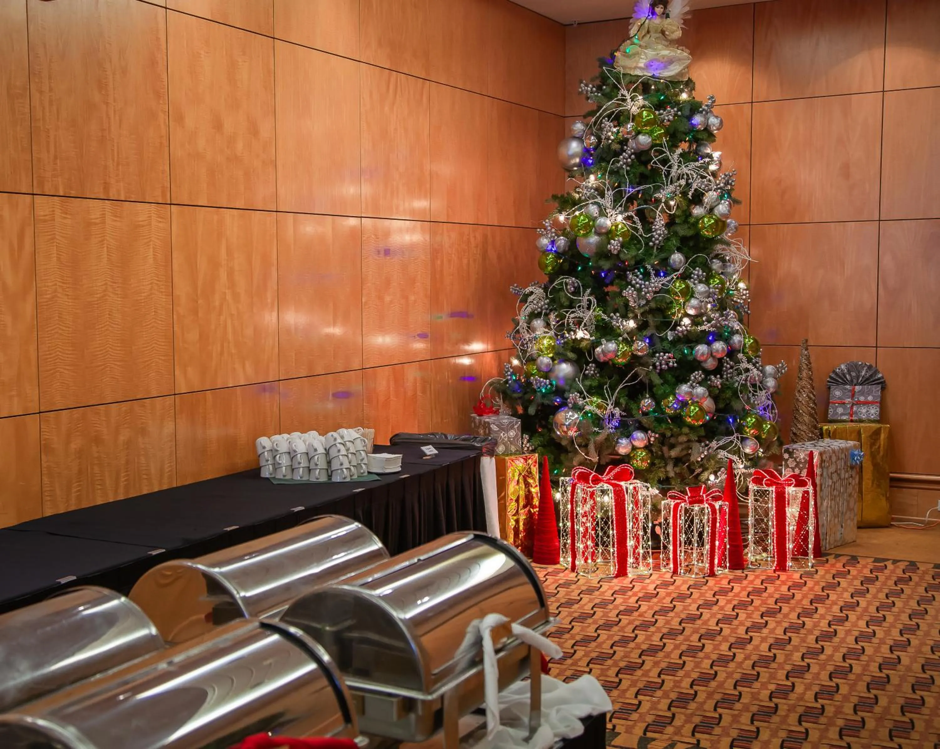 Banquet/Function facilities in iHOTEL & Conference Centre Red Deer