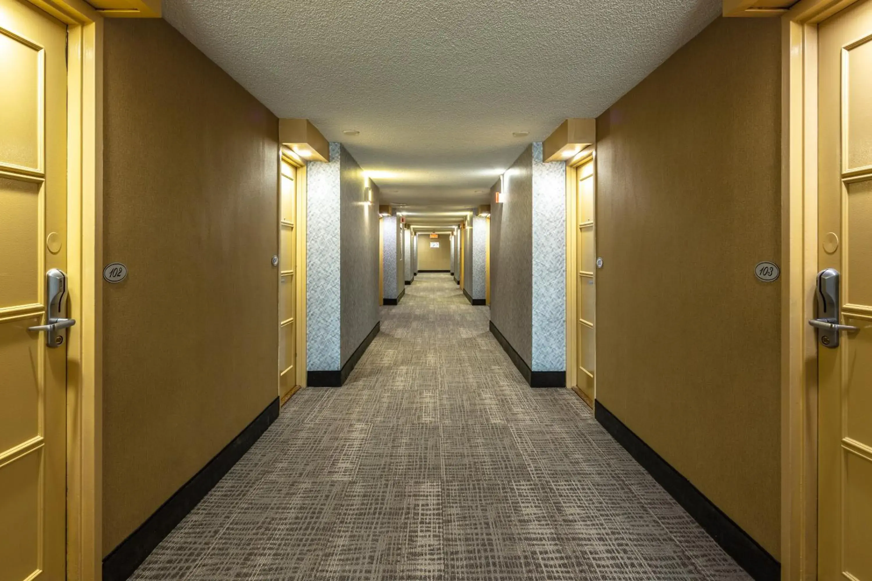 Property building in Auberge Royal Versailles Property building in Auberge Royal Versailles