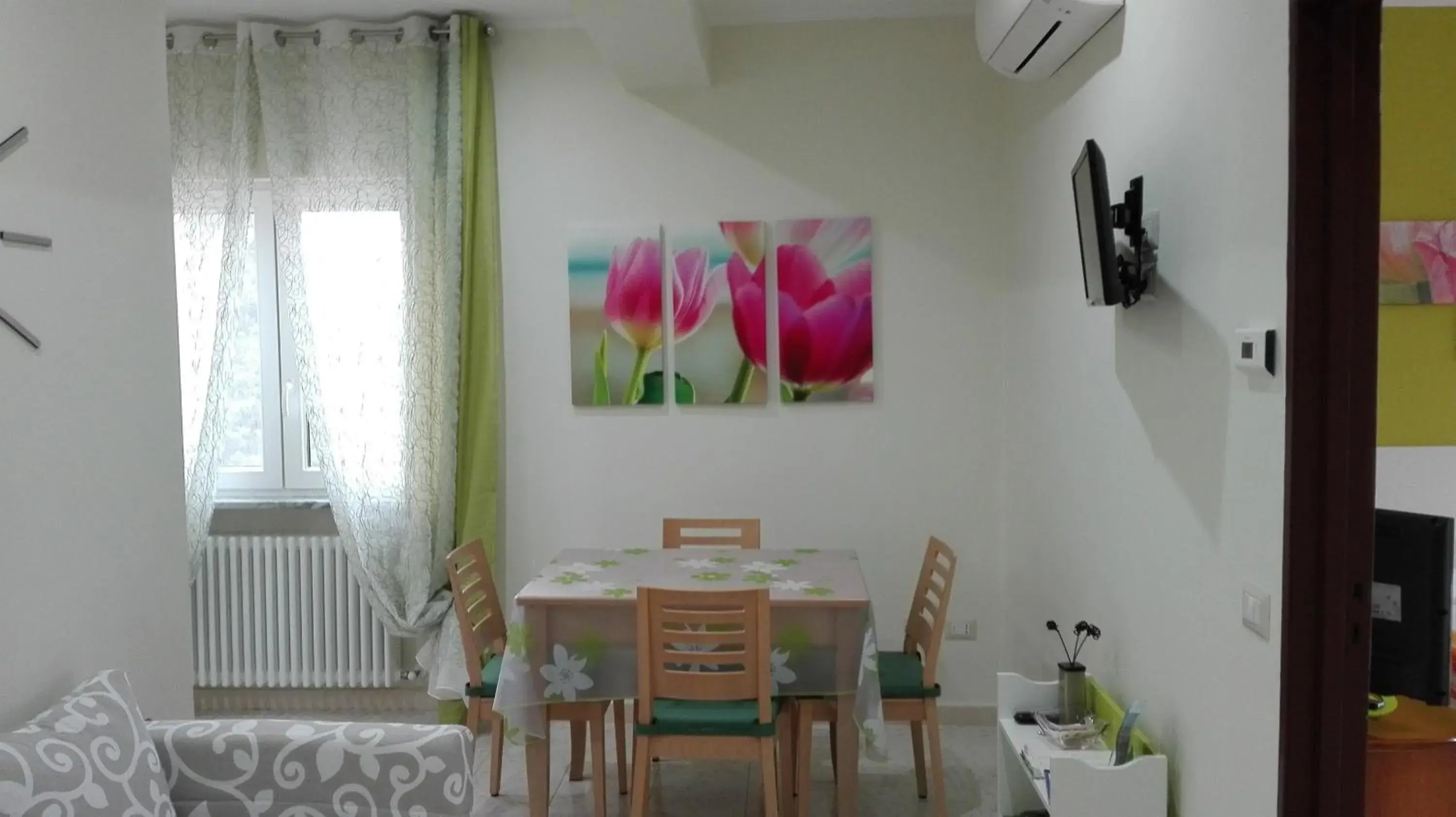 Two-Bedroom House in Il Tulipano Two-Bedroom House in Il Tulipano