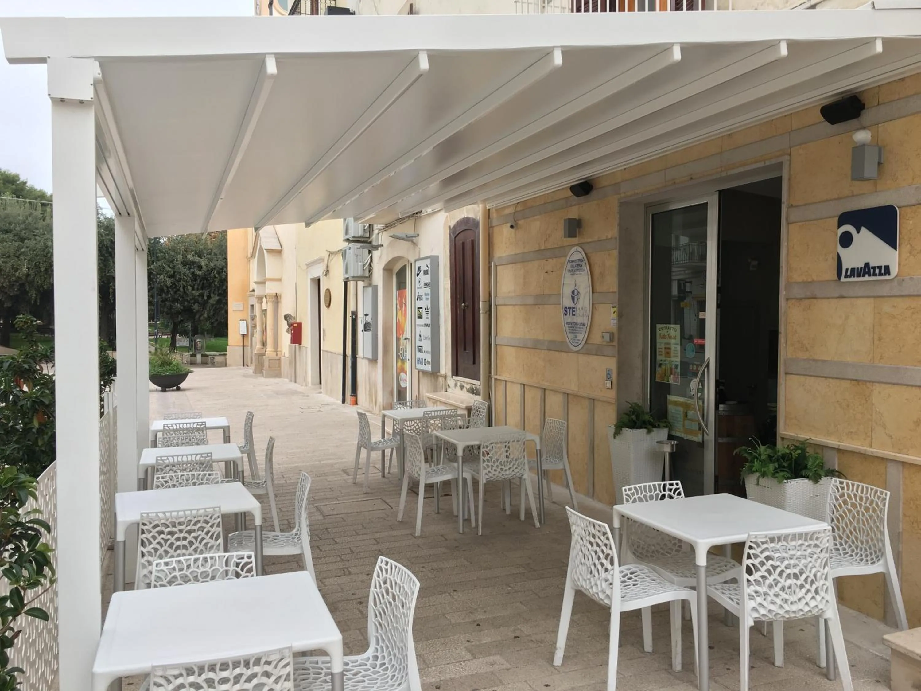 Restaurant/places to eat in La Maison