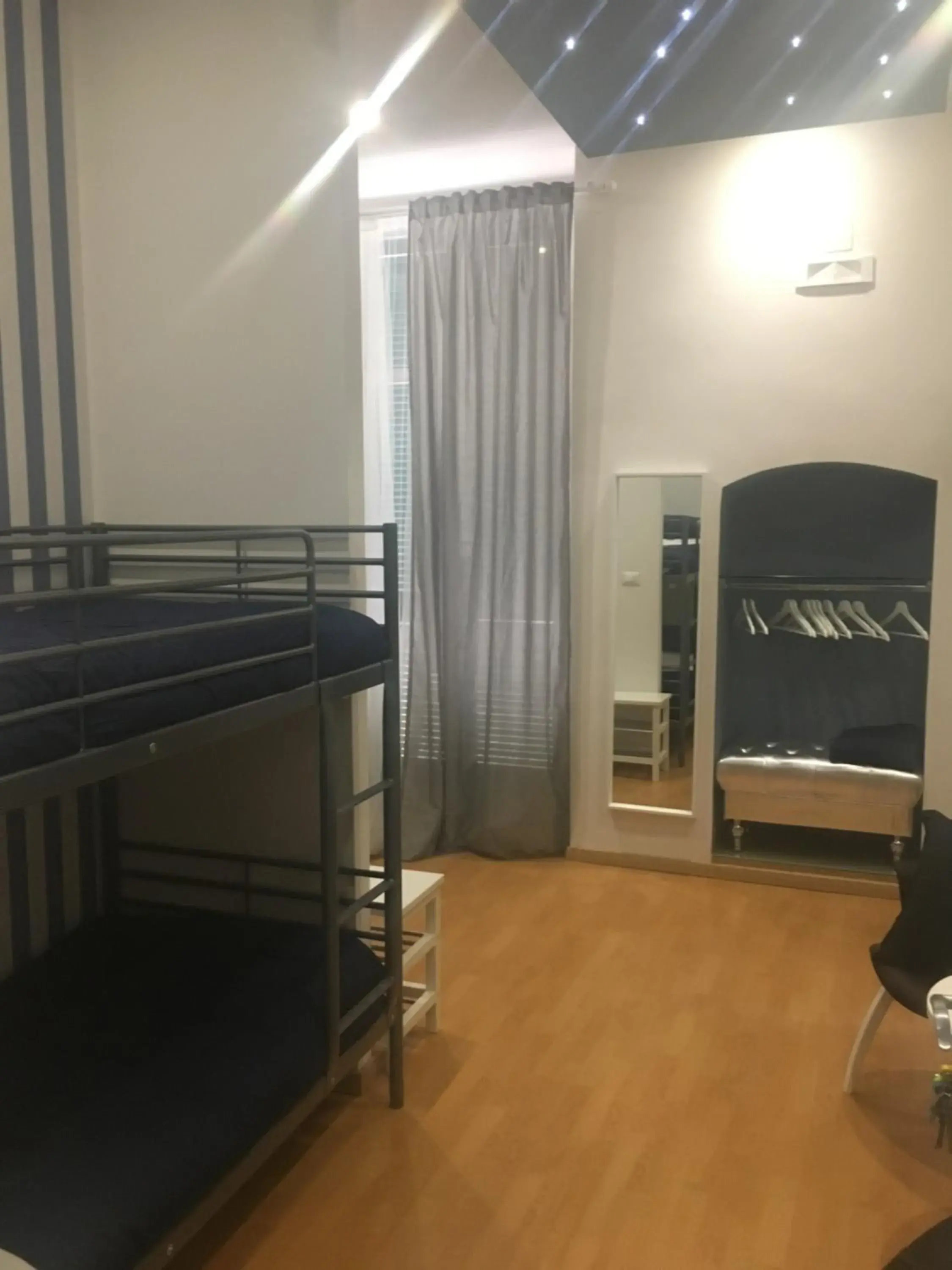 Quadruple Room with Private Bathroom - single occupancy in La Maison Quadruple Room with Private Bathroom - single occupancy in La Maison