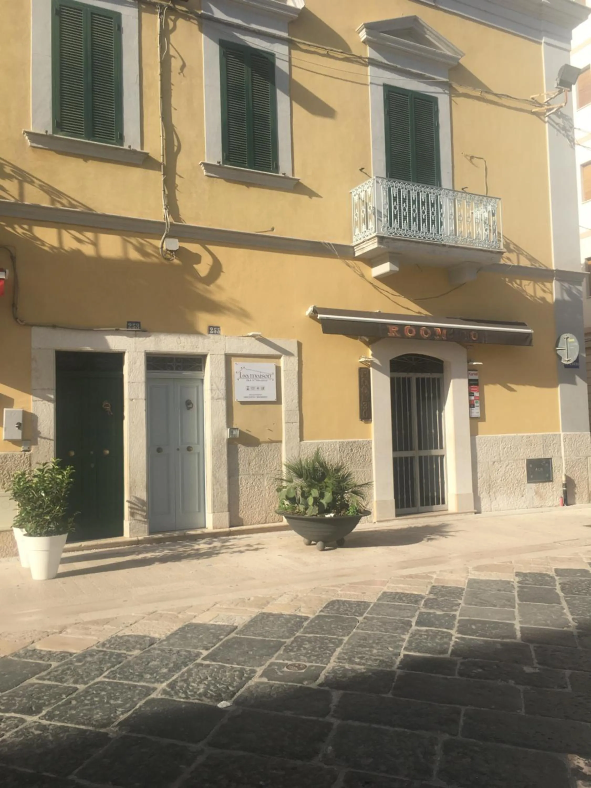 Property building in La Maison