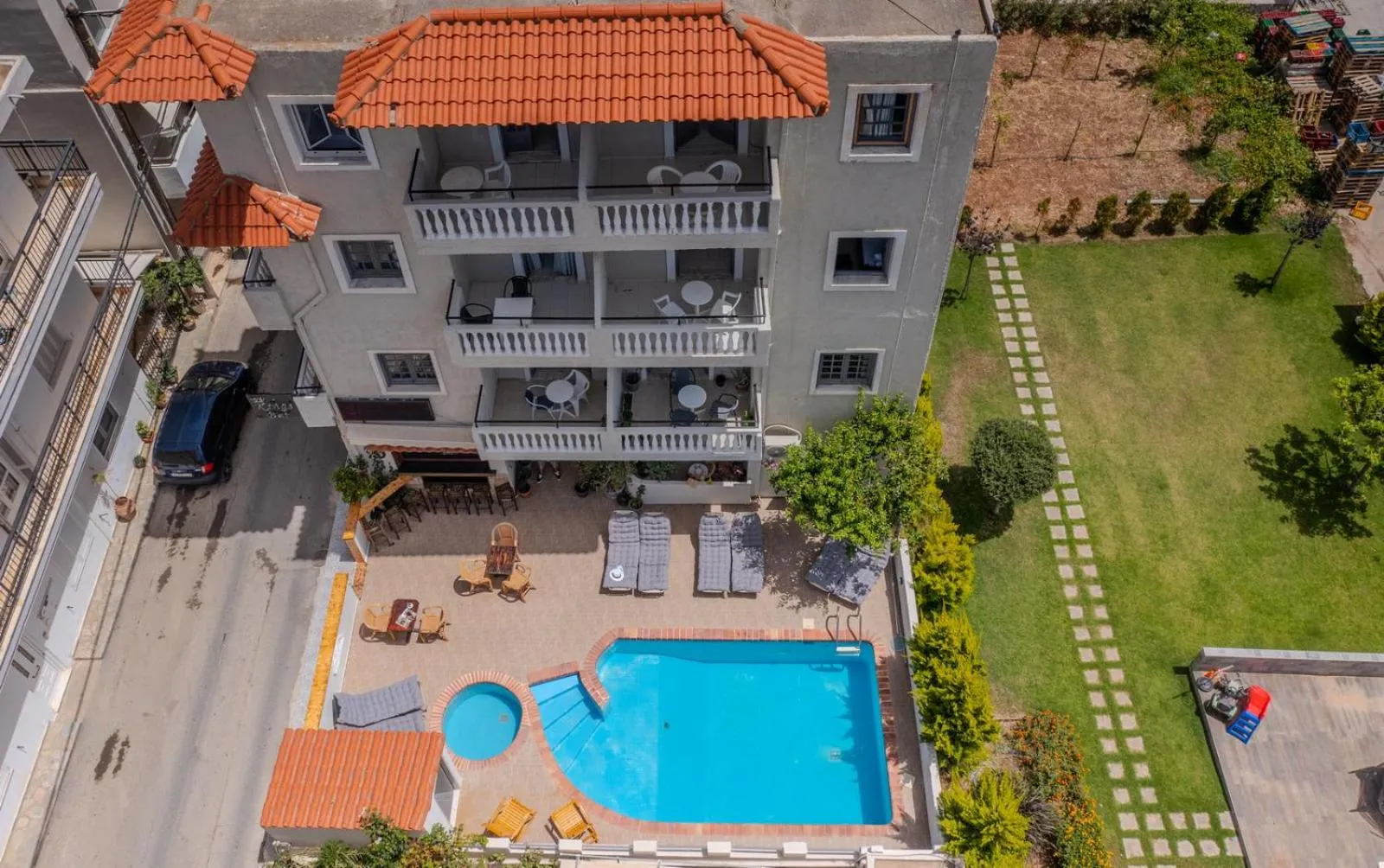 Communal lounge/ TV room in Kings Hersonissos Hotel