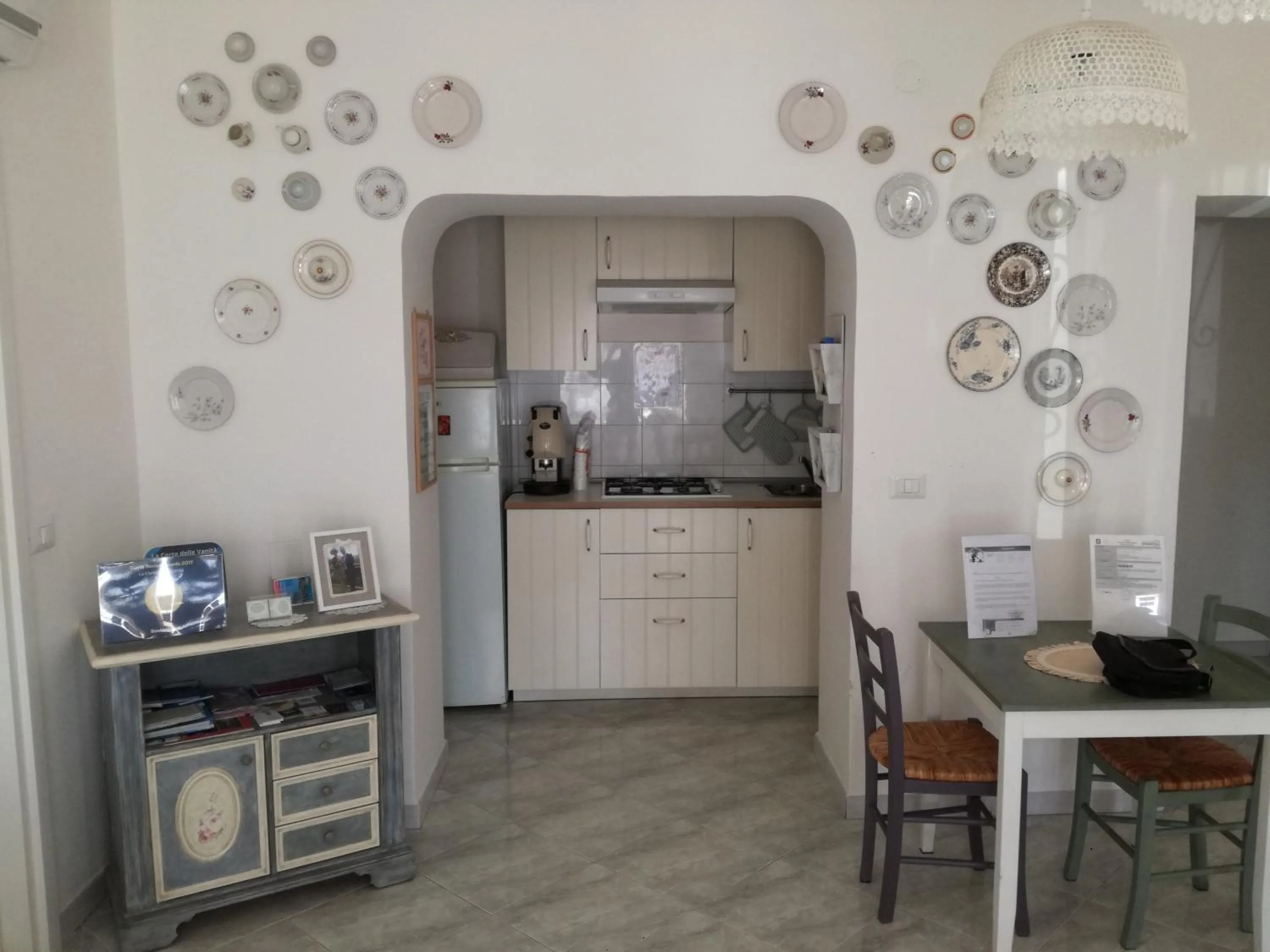 Communal kitchen in La Corte delle Vanità