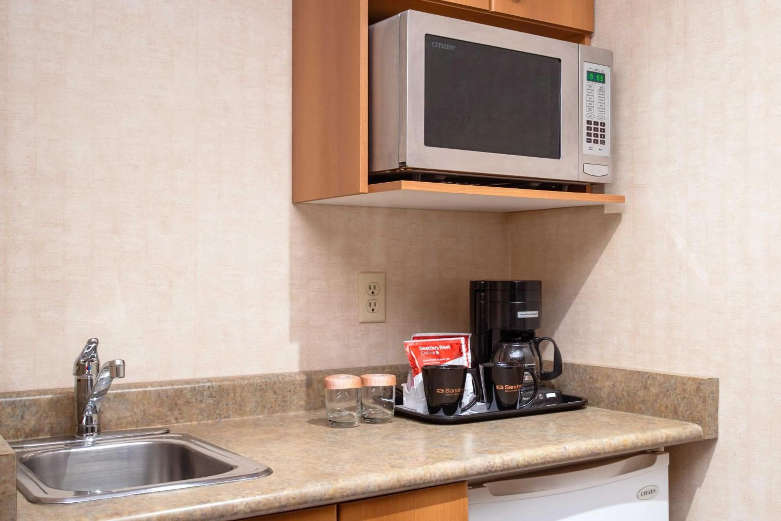 Photo of the whole room in Sandman Hotel & Suites Regina