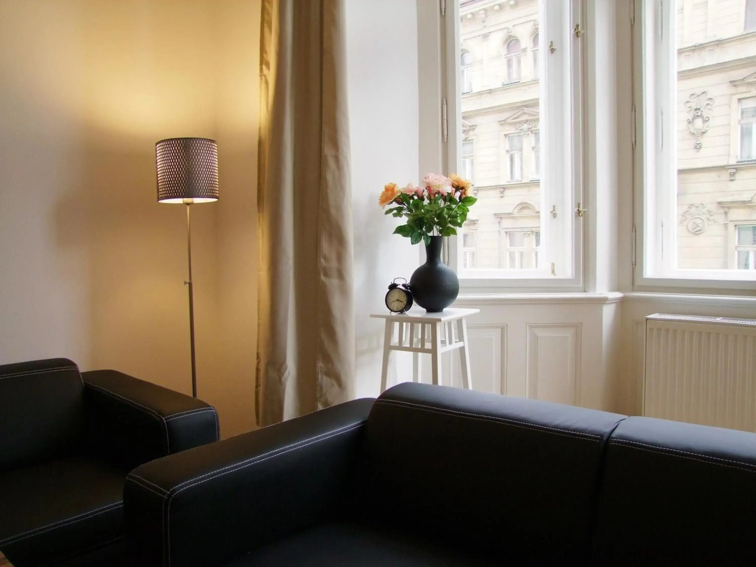 Living room in Old Town Square Apartments Living room in Old Town Square Apartments