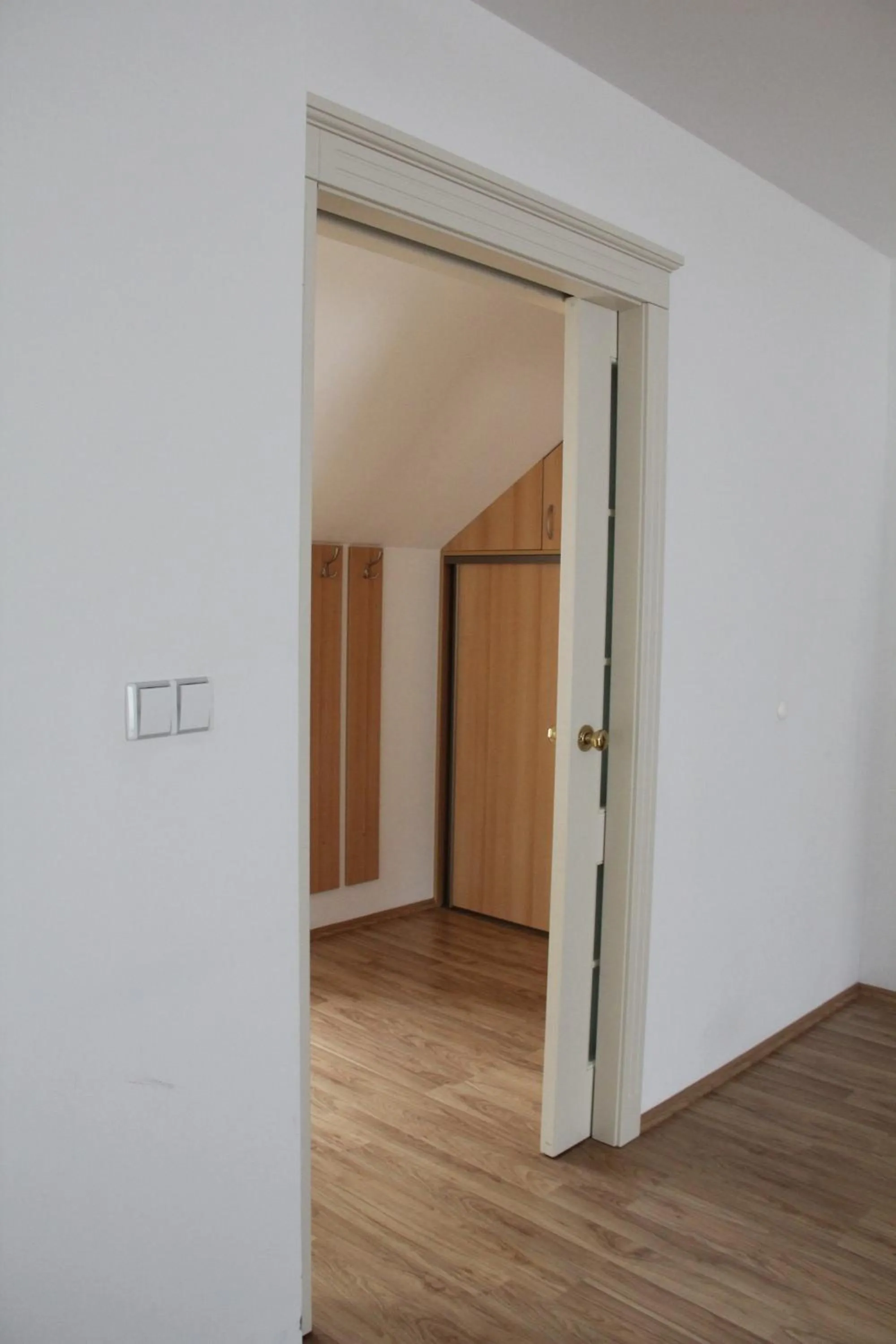 wardrobe in Hotel Ontario