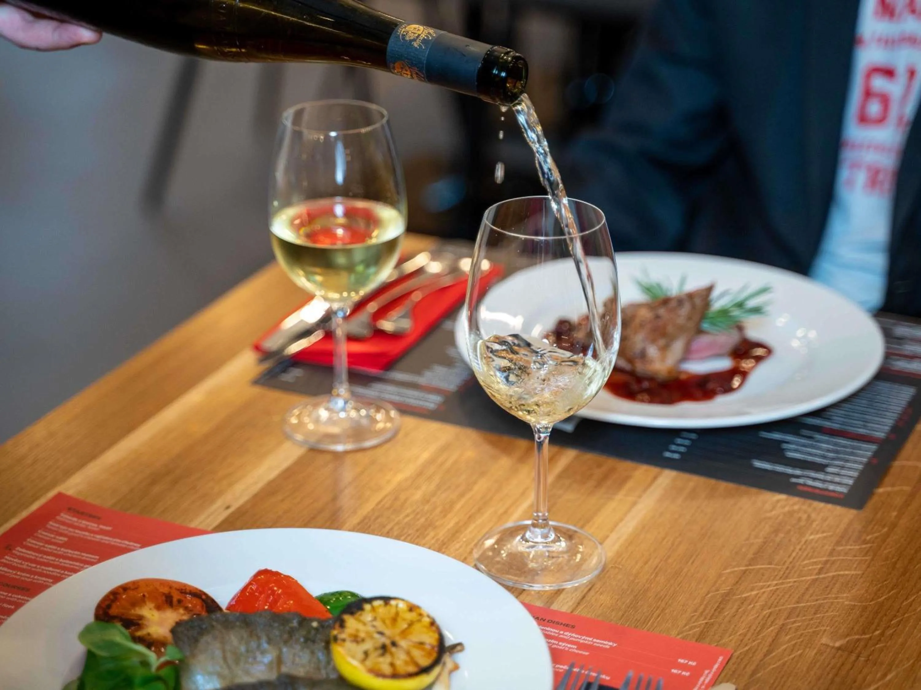 Restaurant/places to eat in Ibis Hotel Plzeň