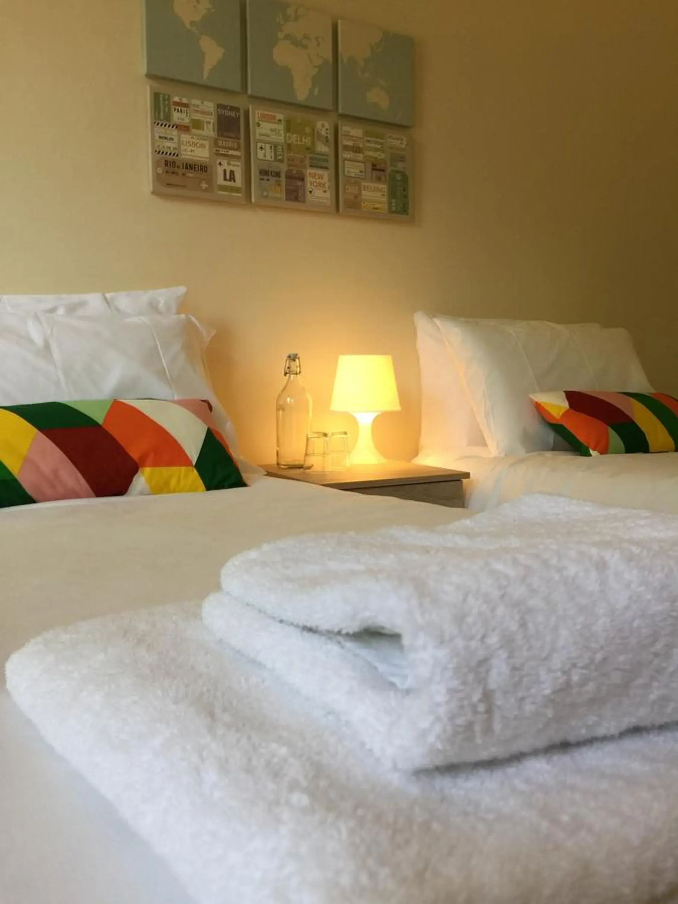 Triple Room with Shared Bathroom in Vicarage Lodge Birmingham Triple Room with Shared Bathroom in Vicarage Lodge Birmingham