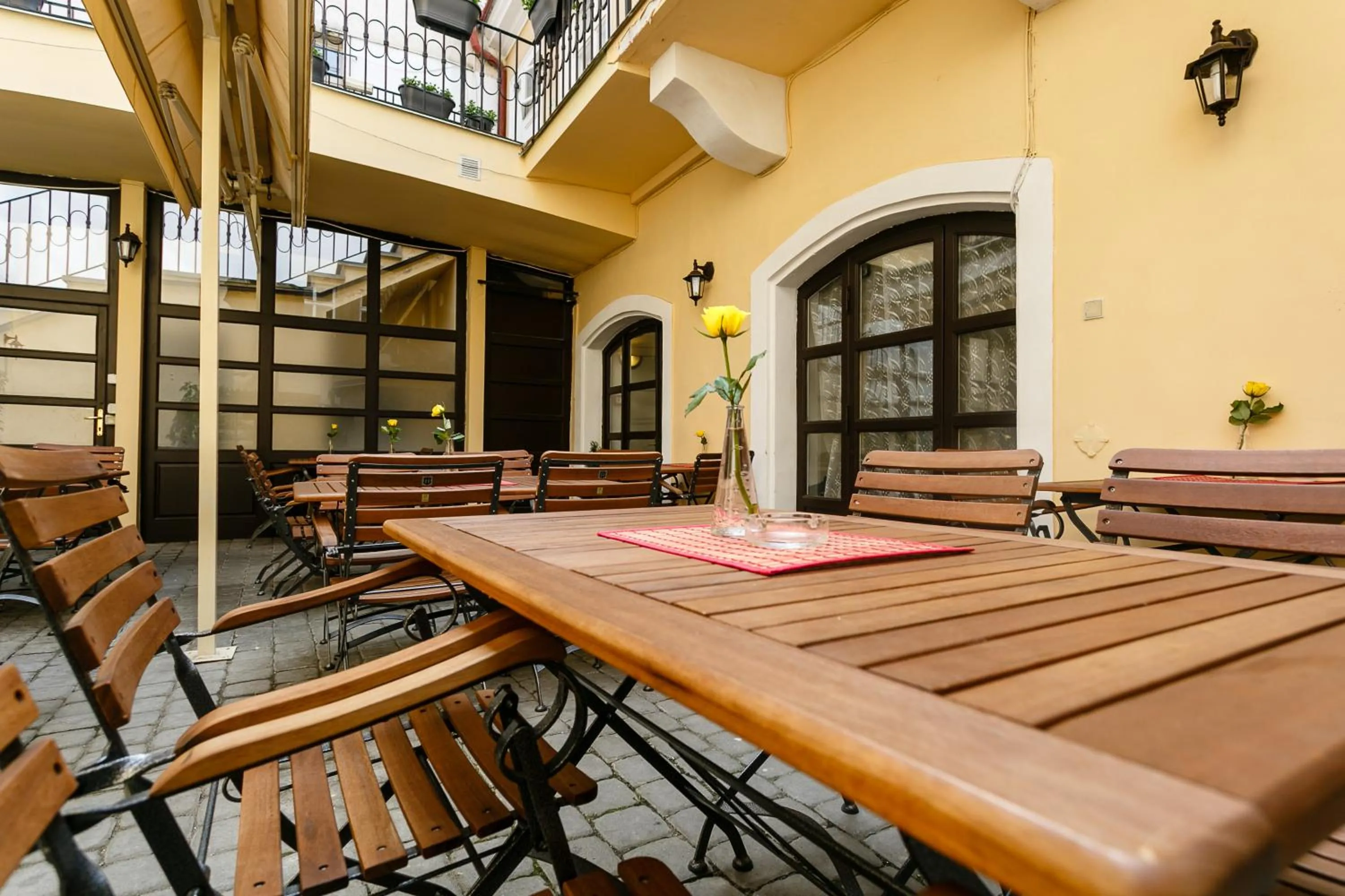 Restaurant/places to eat in Pension U Lilie