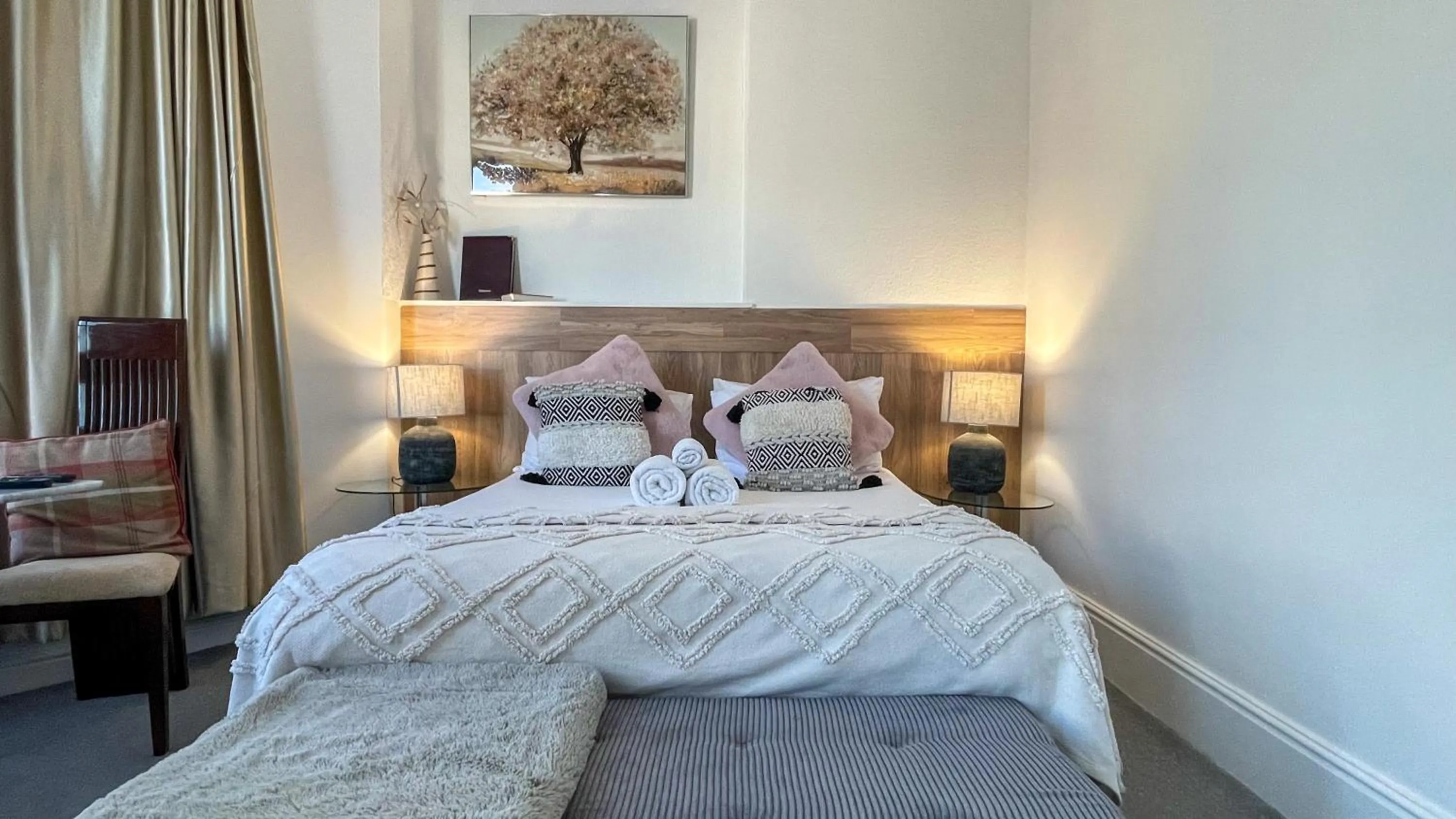 Bed in The Chatwal Boutique Hotel