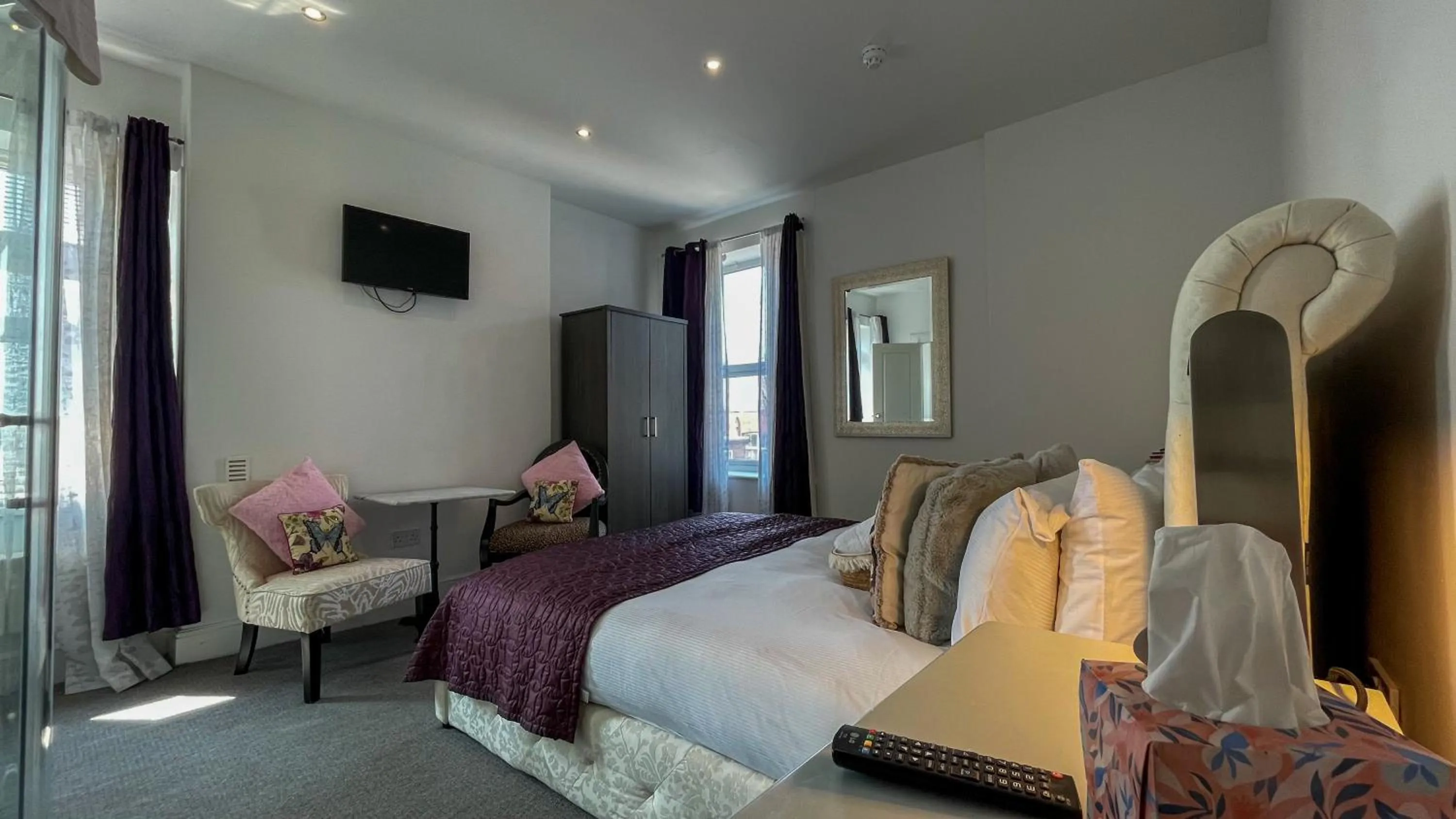 Shower in The Chatwal Boutique Hotel