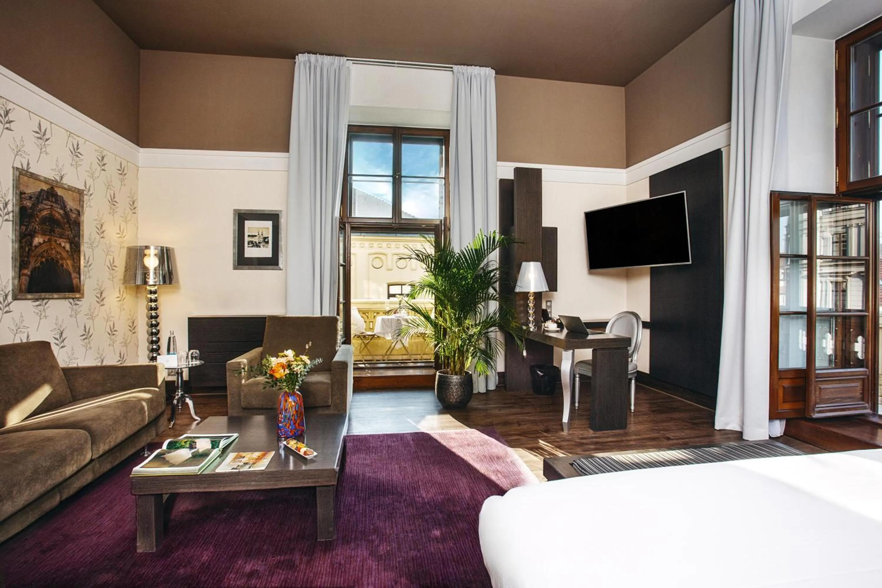 TV and multimedia, Bed in Grand Palace Brno - Czech Leading Hotels