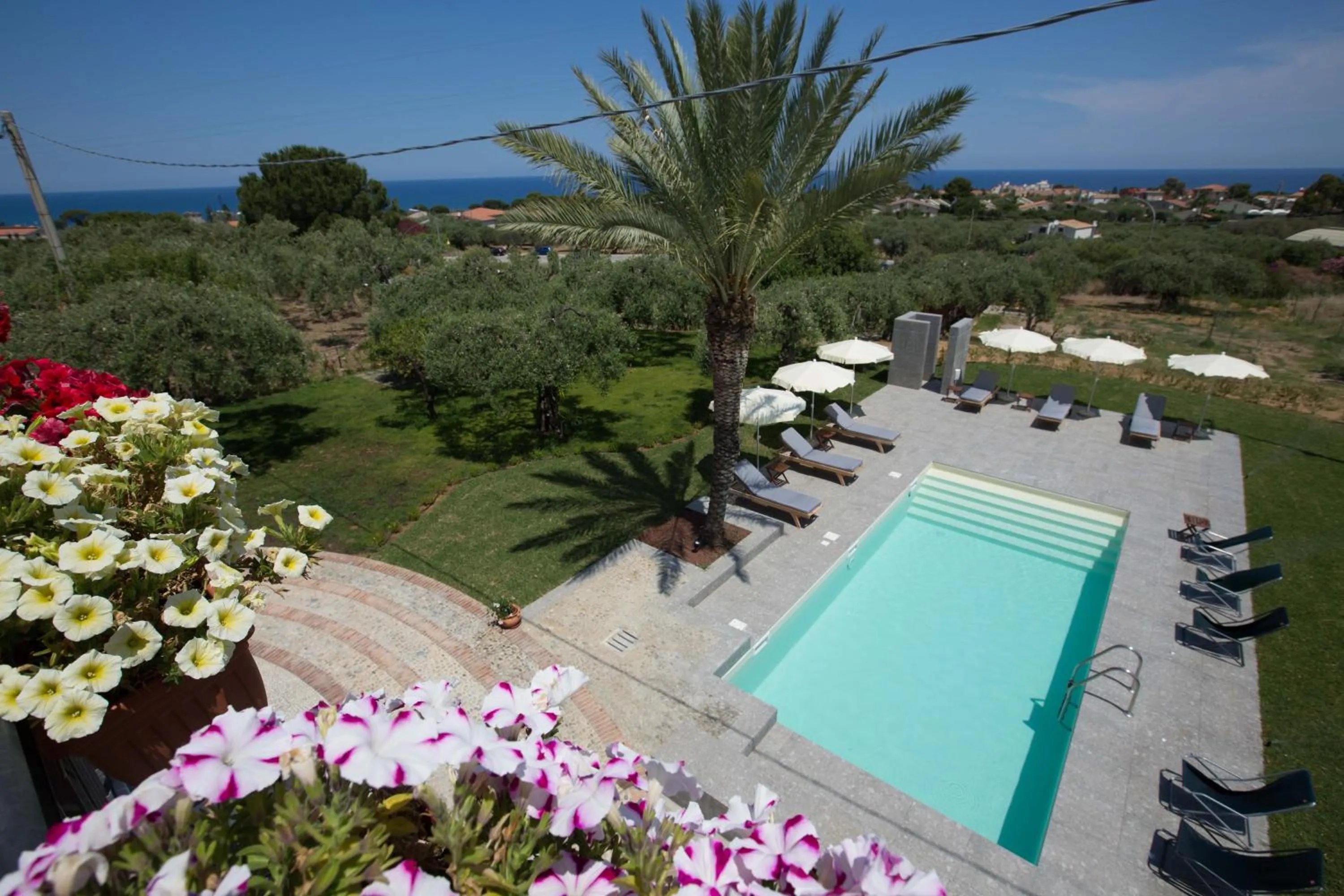 Swimming pool in Il dono di Atena