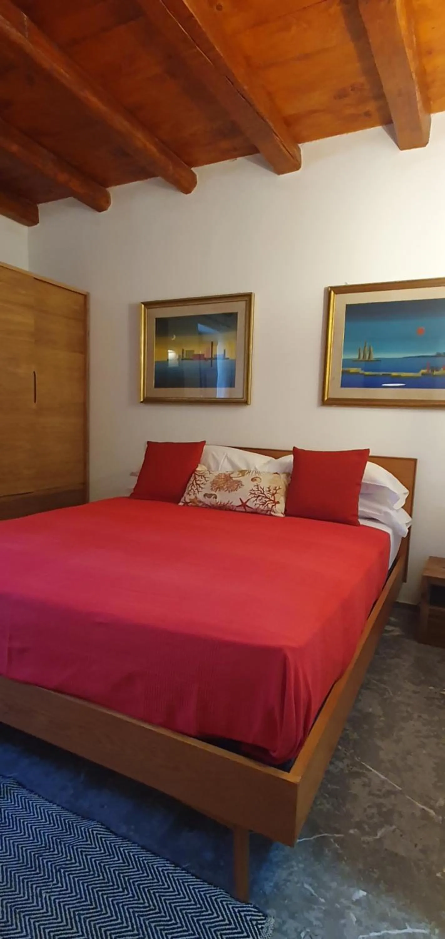 Bedroom, Bed in Il dono di Atena