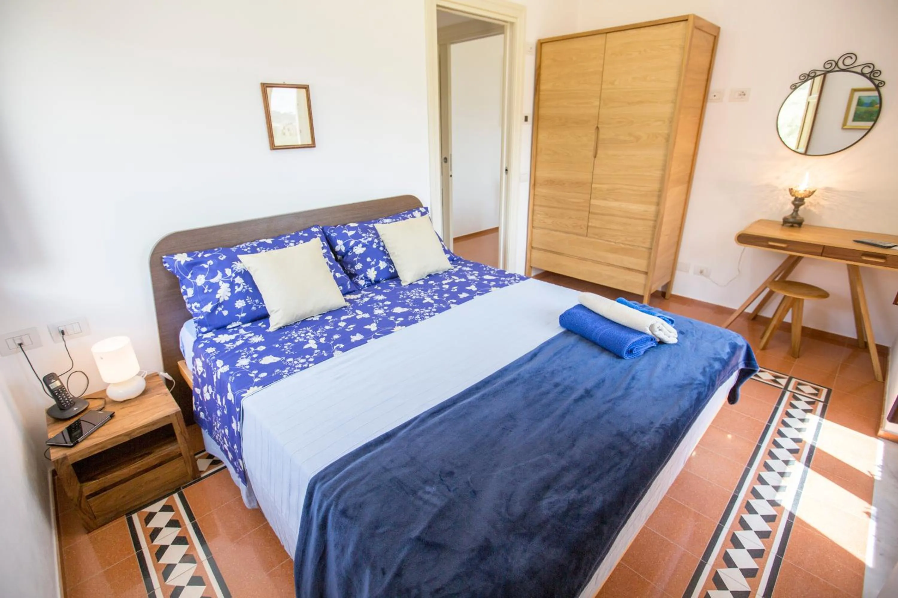 Bedroom, Bed in Il dono di Atena