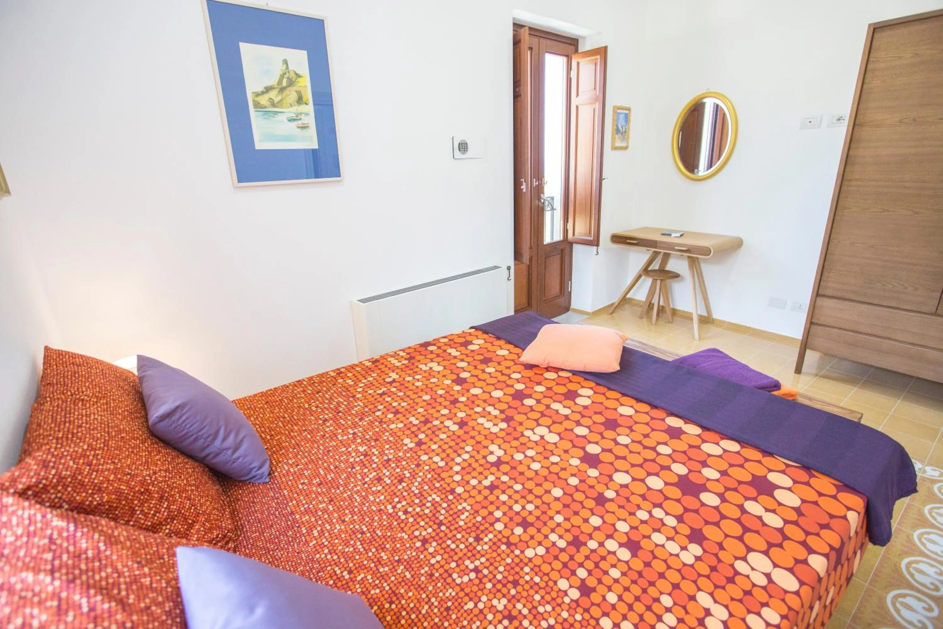 Bedroom, Bed in Il dono di Atena